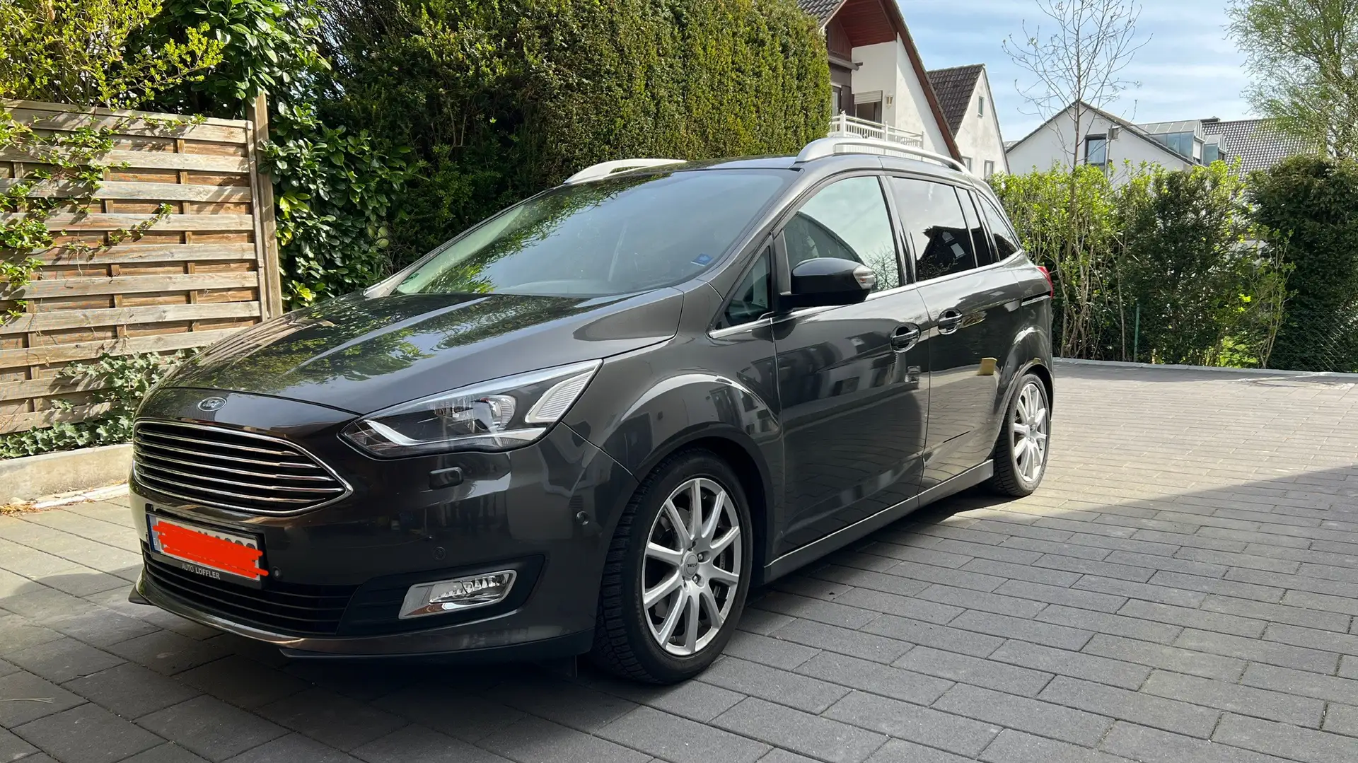 Ford Grand C-Max 1.5 EcoBoost Start-Stopp-System Aut. Titanium - 1
