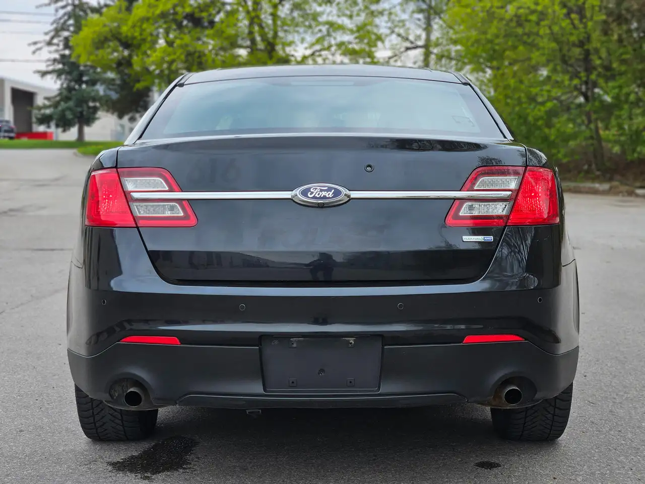 Ford Taurus снимка Ford Taurus