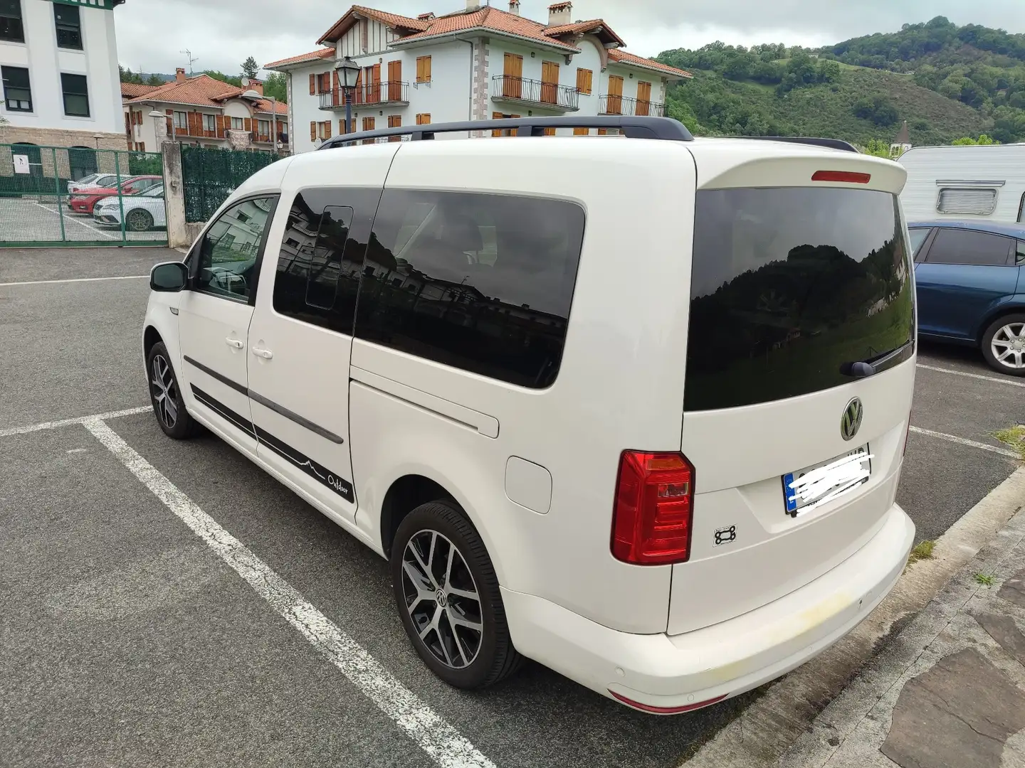 Volkswagen Caddy Furgón Maxi 2.0TDI 4M 90kW Outdoor - 2
