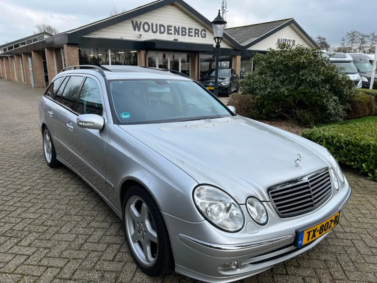 Mercedes-Benz E 500 E 500 Avantgarde, Dak, Airmatic, Youngtimer Grijs - 1