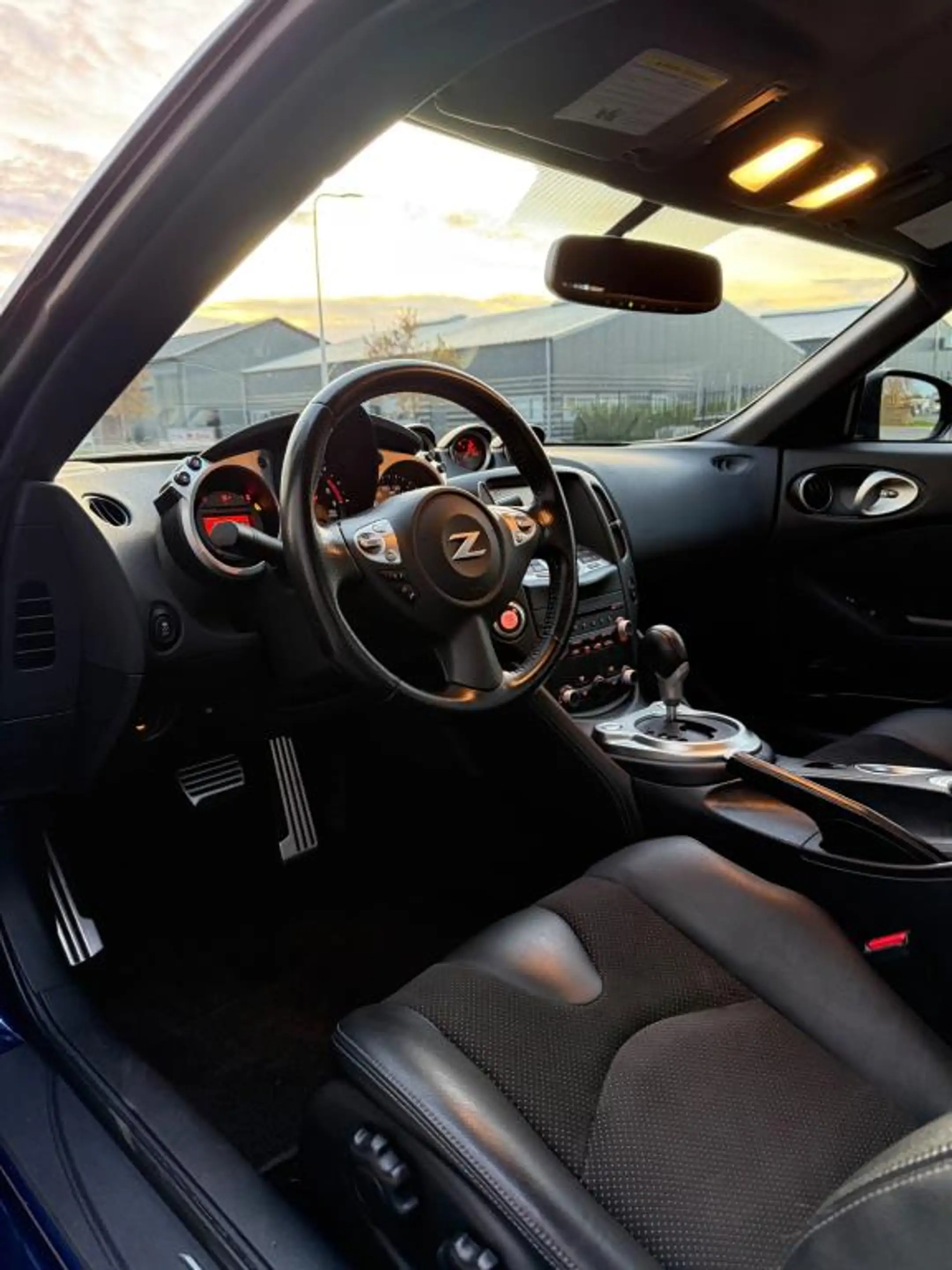 Nissan 370Z 3.7 V6 Pack — photo 9