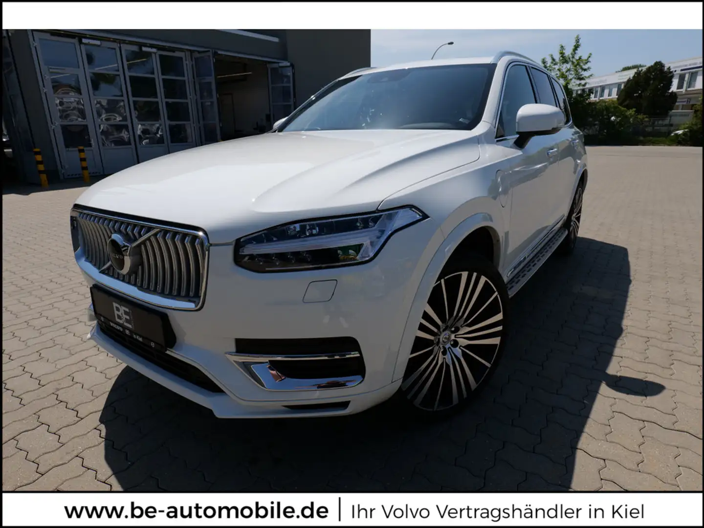 Volvo XC90 T8 Plus Bright Recharge Plug-In Luftfahrw. AWD Weiß - 1