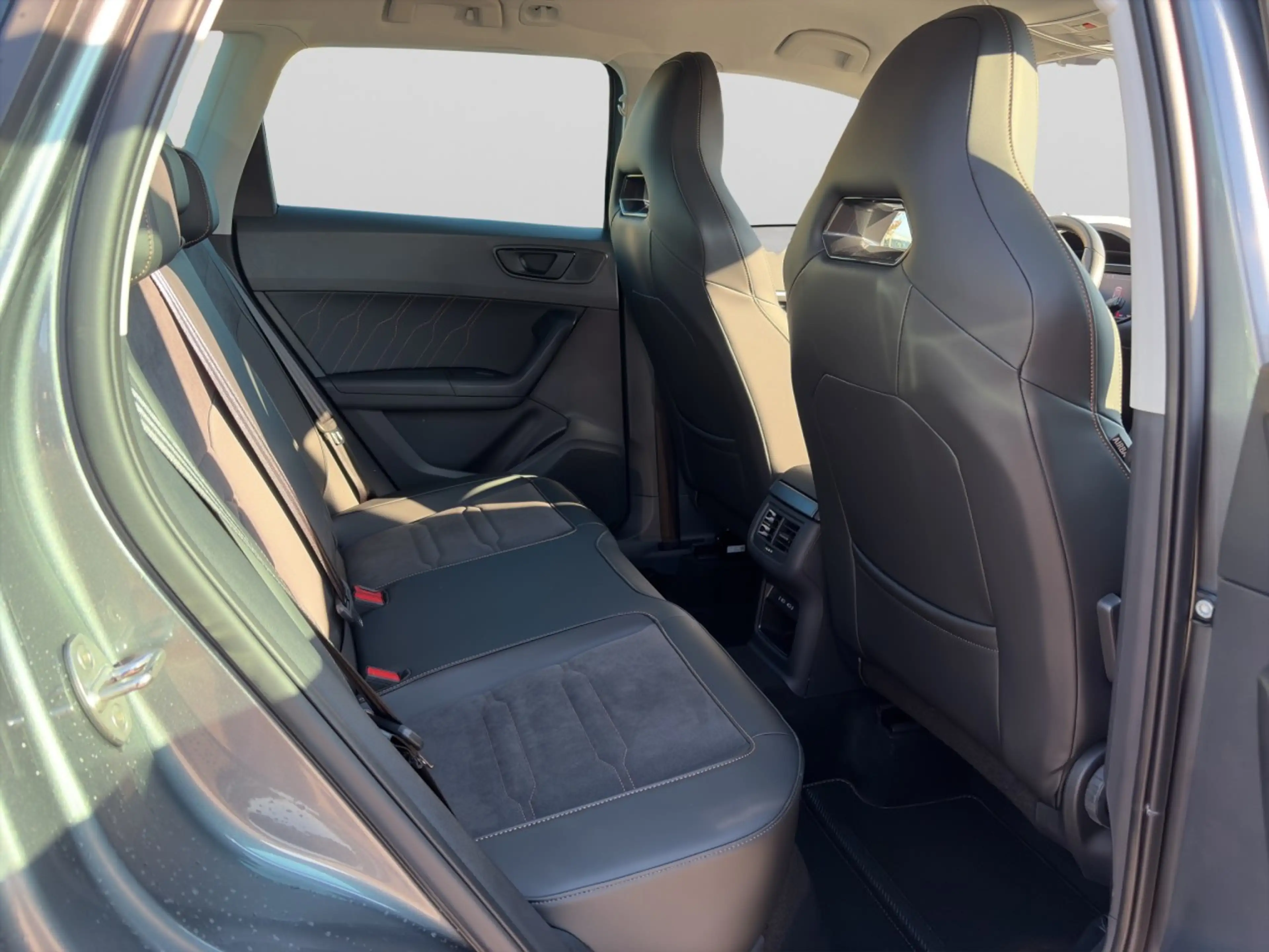 CUPRA Ateca TSI DSG 5JGar Navi Kamera eHeck Beats SHZ — photo 15