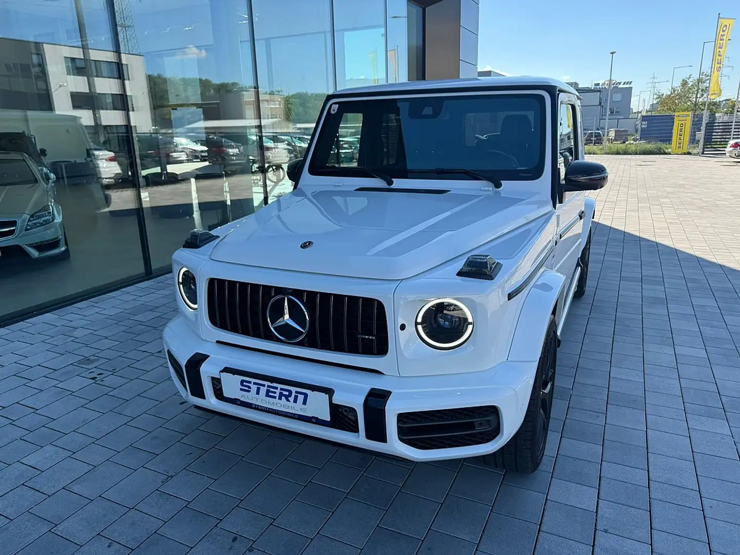 Mercedes-Benz G 63 AMG 4MATIC *CARBON*SCHIEBEDACH*BURMESTER* Weiß - 1