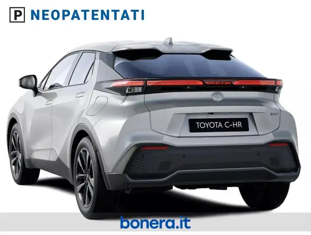 Toyota C-HR view 4