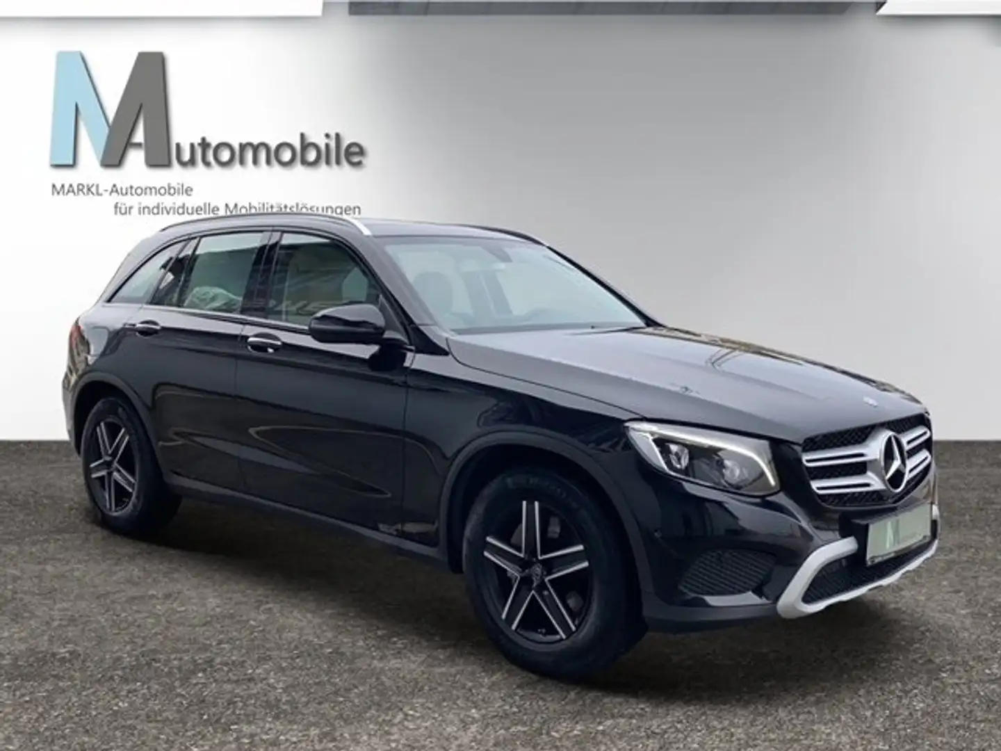 Mercedes-Benz GLC 220 d 4Matic *LED-Panod.-Leder...* Schwarz - 1