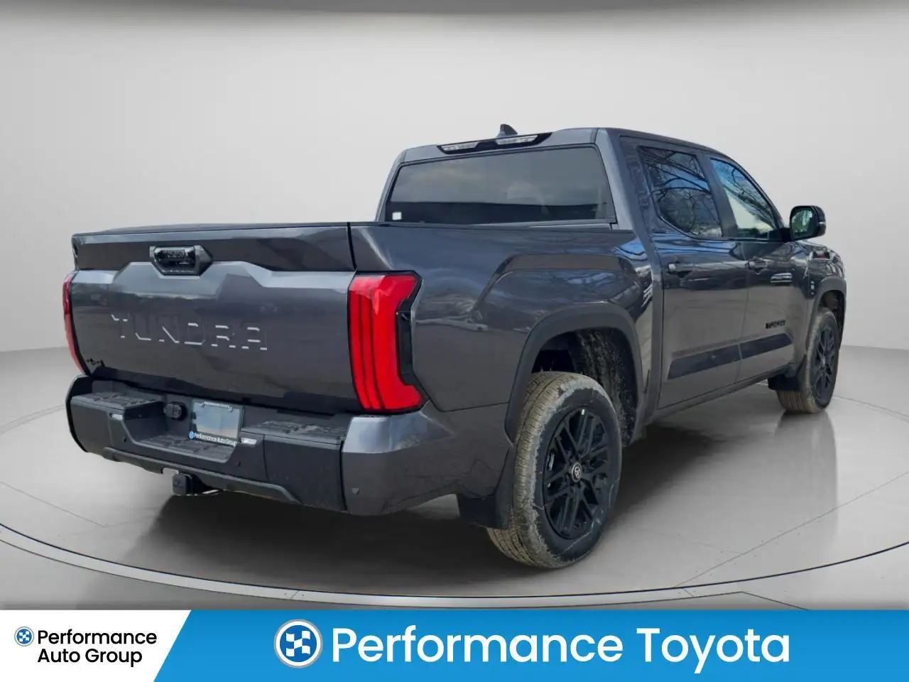 Toyota Tundra снимка Toyota Tundra