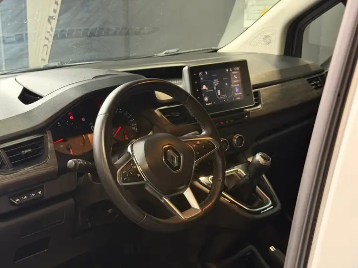 Renault 2022, foto 14