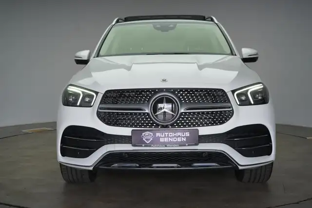Mercedes-Benz Gle view 2