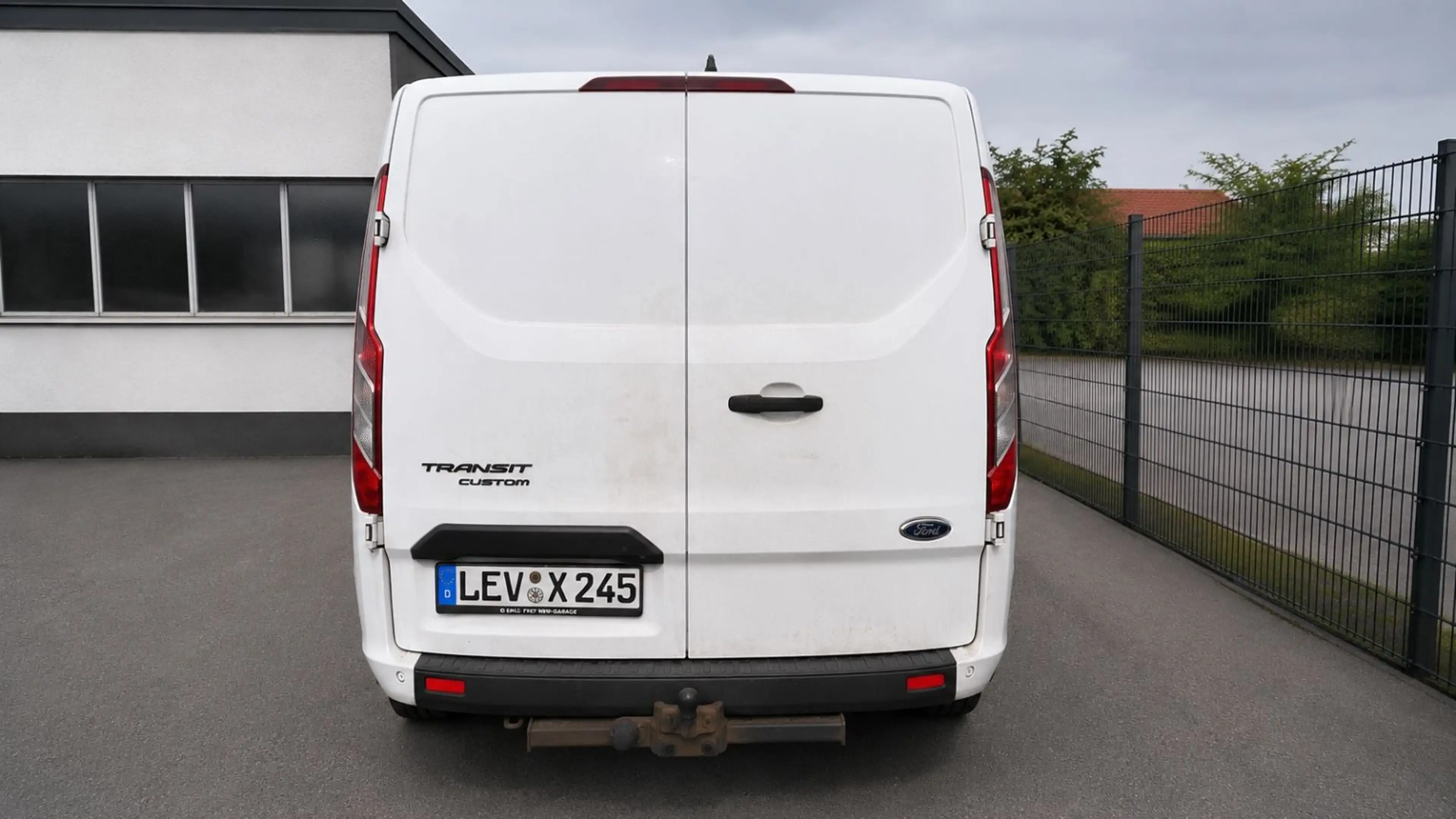Ford Transit Custom Kasten 320 L2 Trend — photo 9