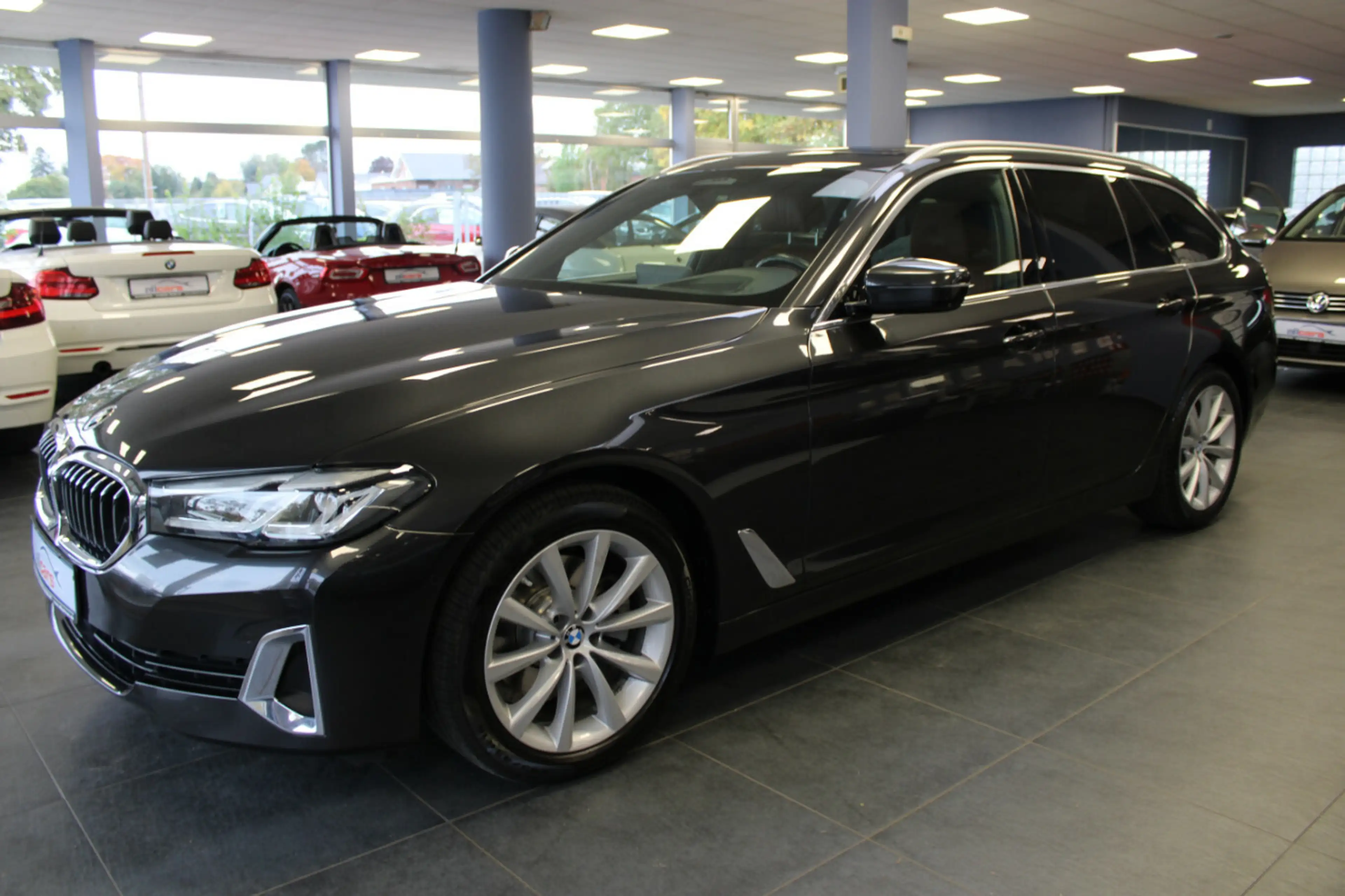 BMW 520 Touring Luxury Line Pano - Leder - LED - HUD — photo 3