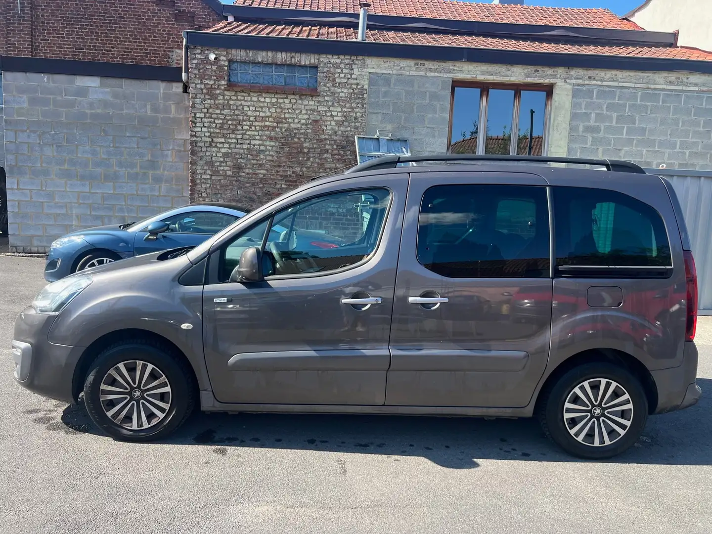 Peugeot Partner Tepee 1.6 BlueHDi Style S&S***PRIX MARCHAND*** Grey - 1