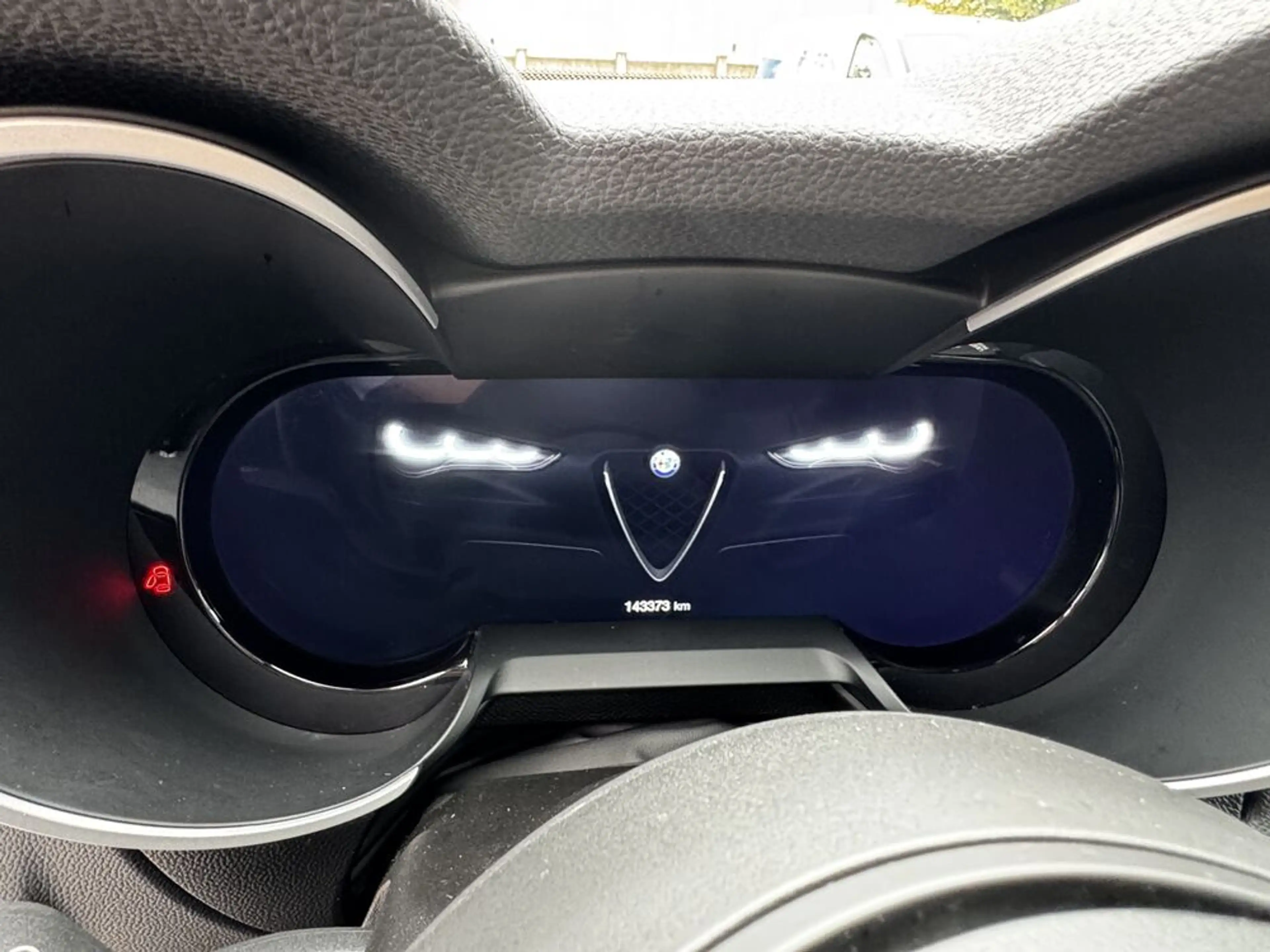 Alfa Romeo Stelvio Ti Q4 Schöne Ausstattung — photo 15