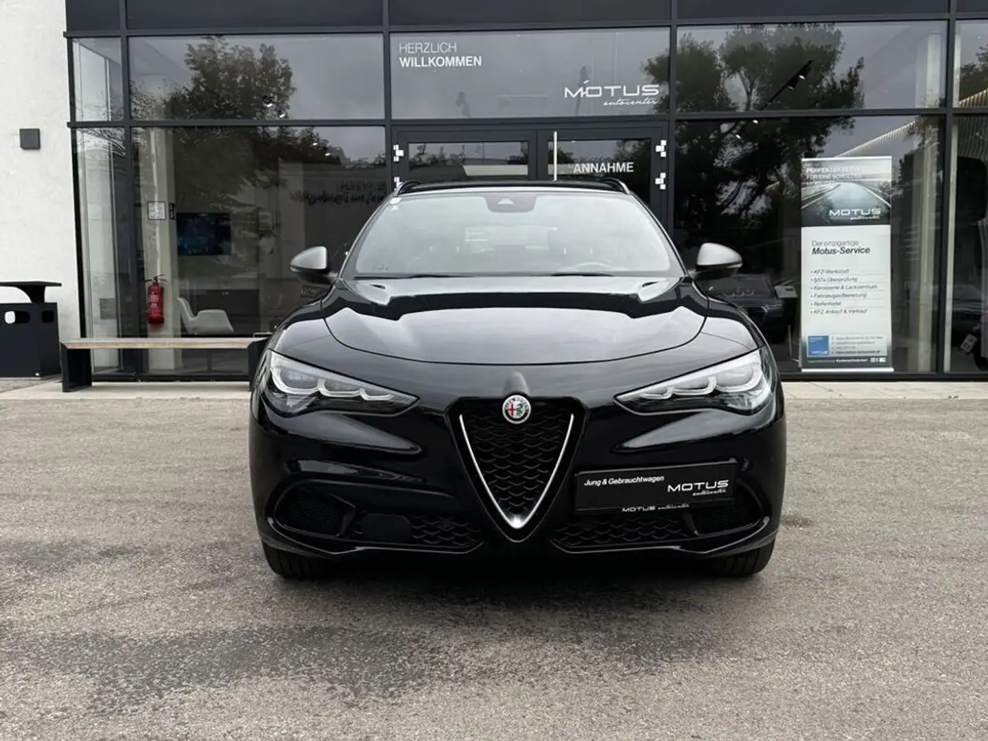 Alfa Romeo Stelvio Ti Q4 Schöne Ausstattung Schwarz - 2