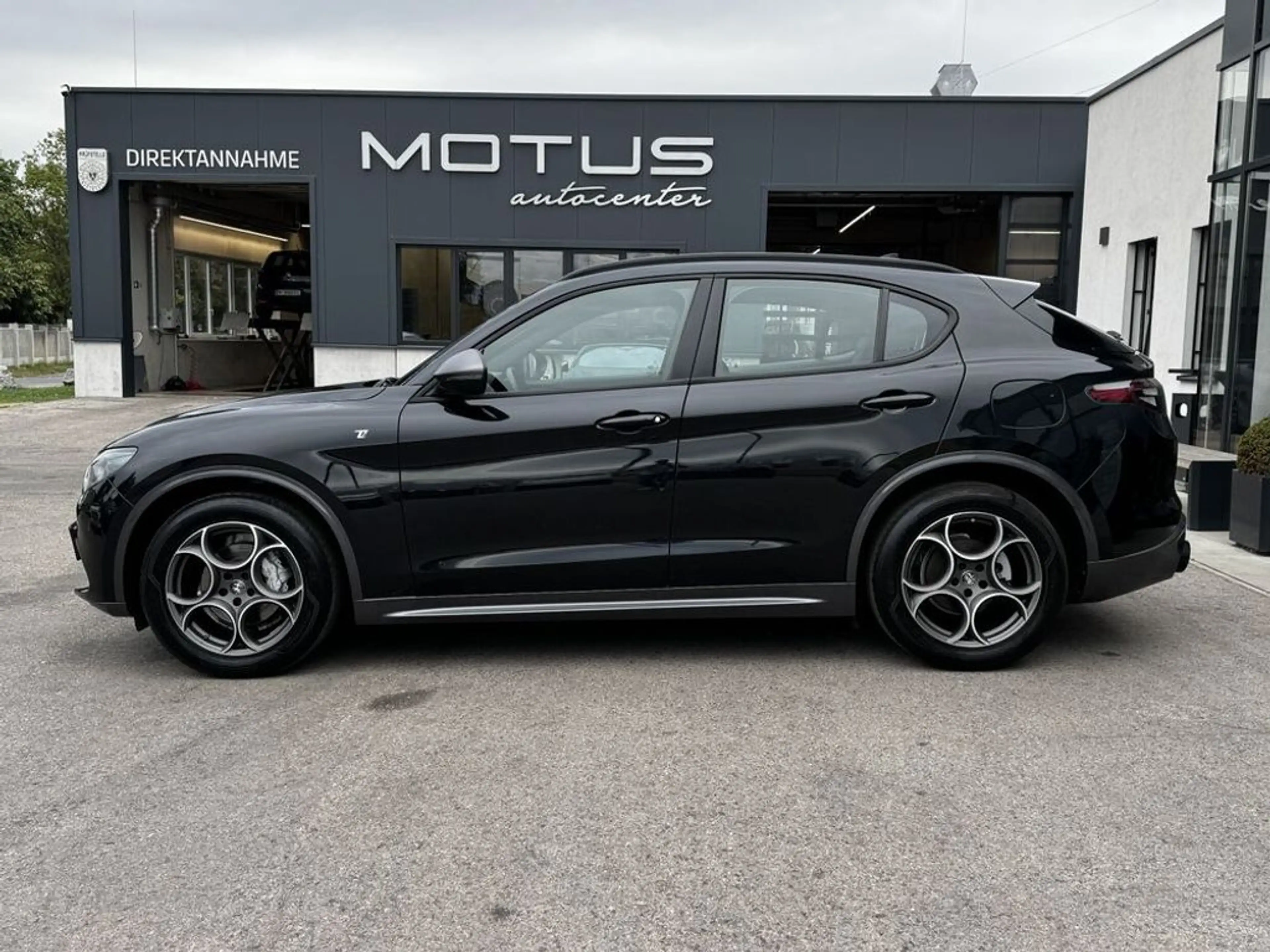 Alfa Romeo Stelvio Ti Q4 Schöne Ausstattung — photo 5