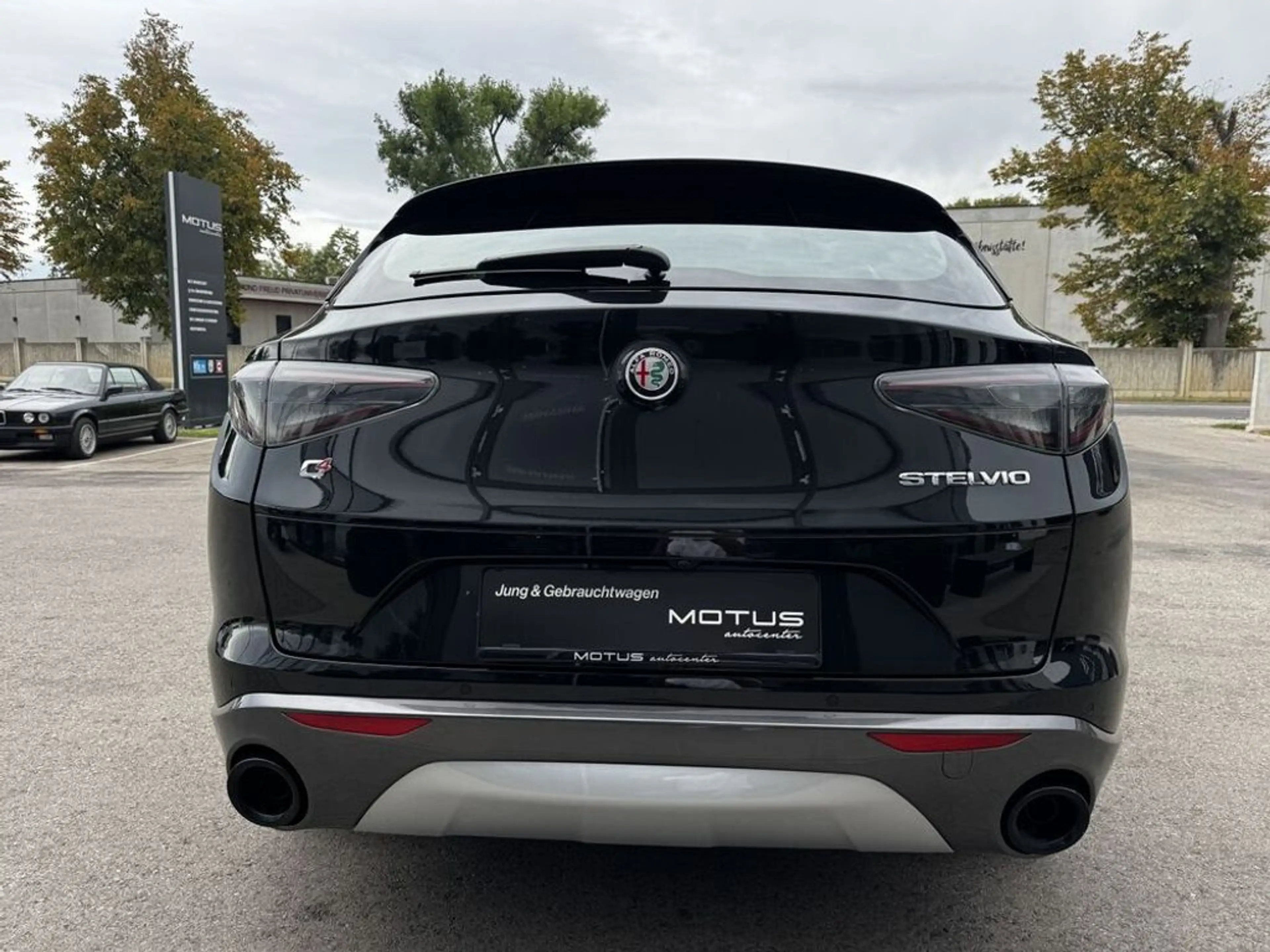 Alfa Romeo Stelvio Ti Q4 Schöne Ausstattung — photo 8