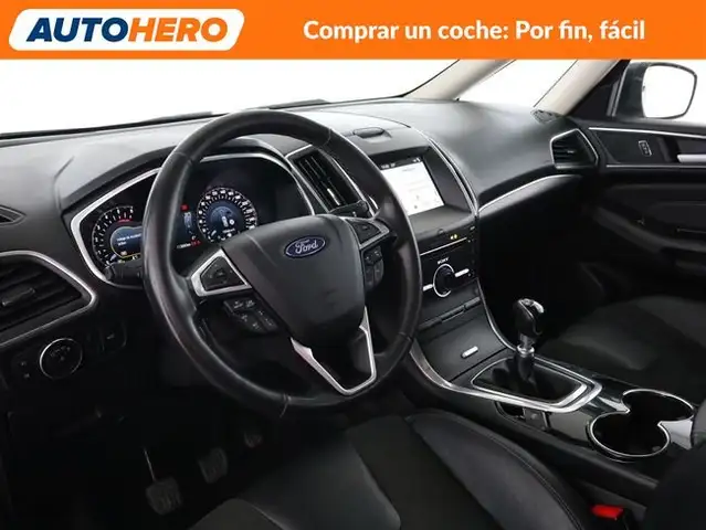 Ford Galaxy view 12