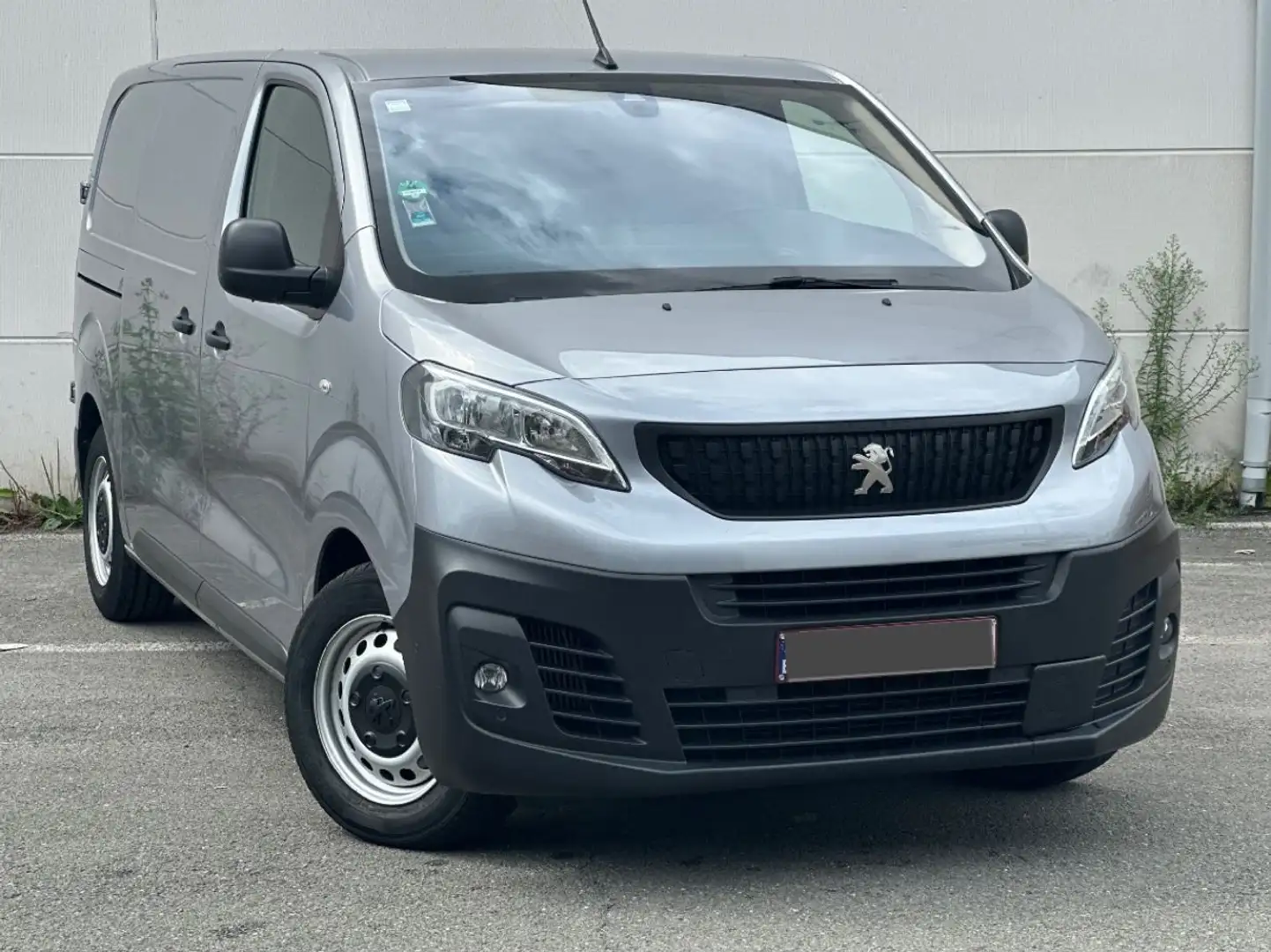 Peugeot Expert 2.0 BlueHDi 145 L2 S&S EAT8 Grijs - 2