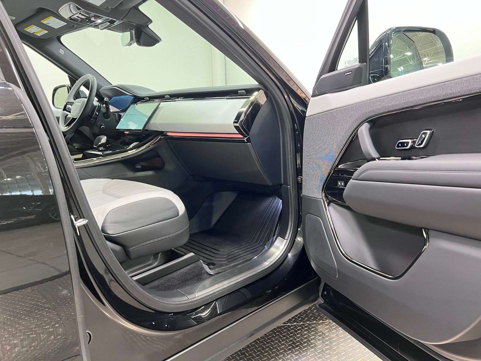 2024 Land Rover Range Rover Sport P400 DYNAMIC SE thumb 26