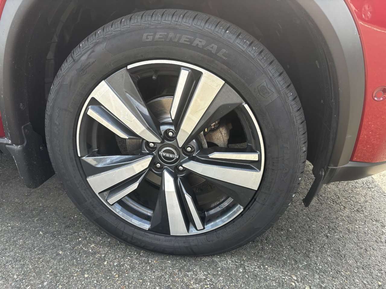 2023 Nissan Rogue Platinum — снимка 1