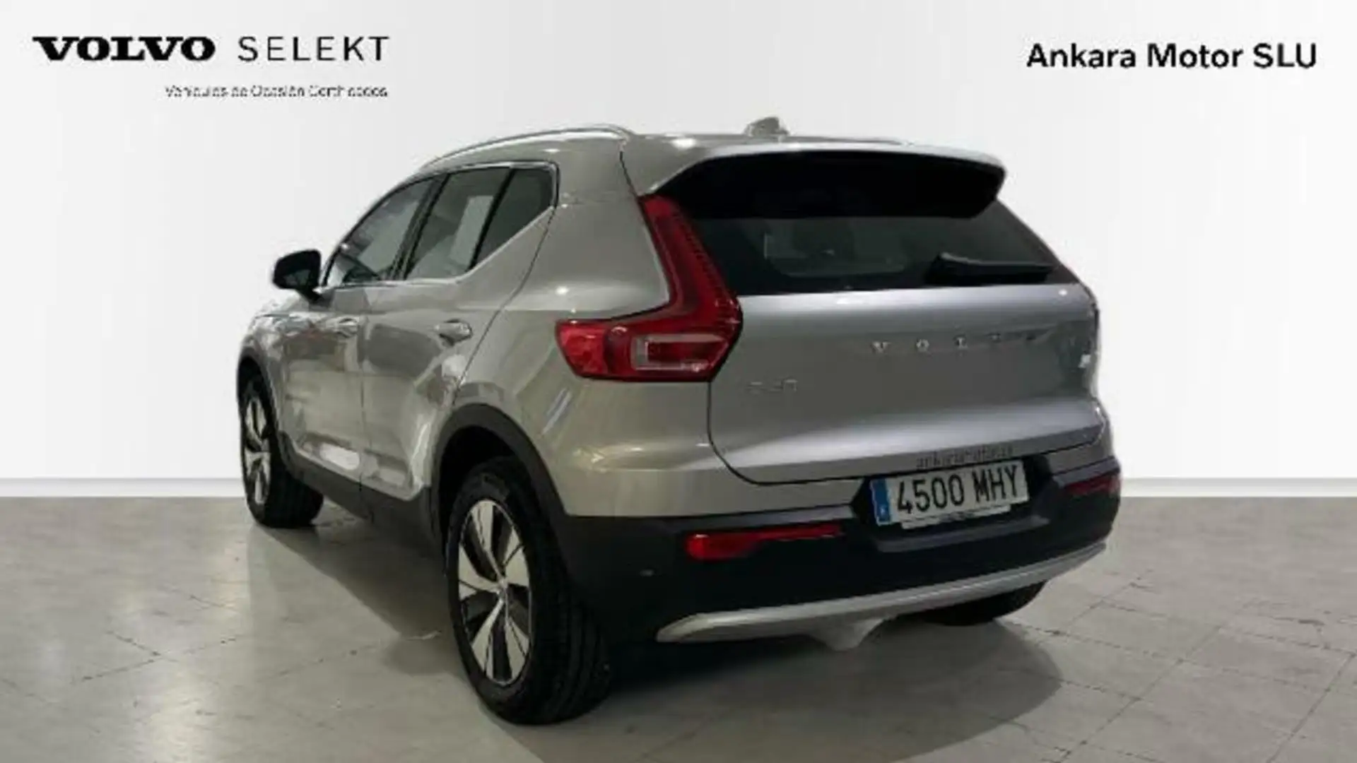 Volvo XC40 Recharge Bright Essential T4 Plug-in Hybrid Automa - 2