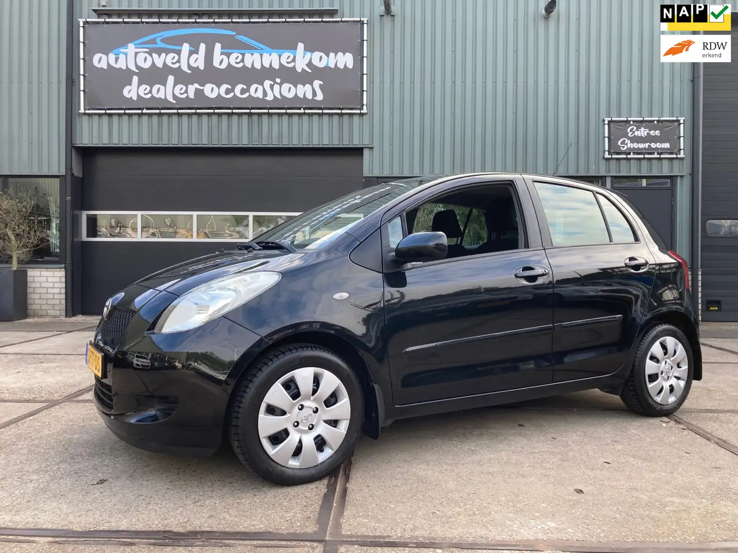 Toyota Yaris 1.3 VVTi Sol AIRCO/ DEALERONDERHOUDEN KEURIGE STAA Noir - 1