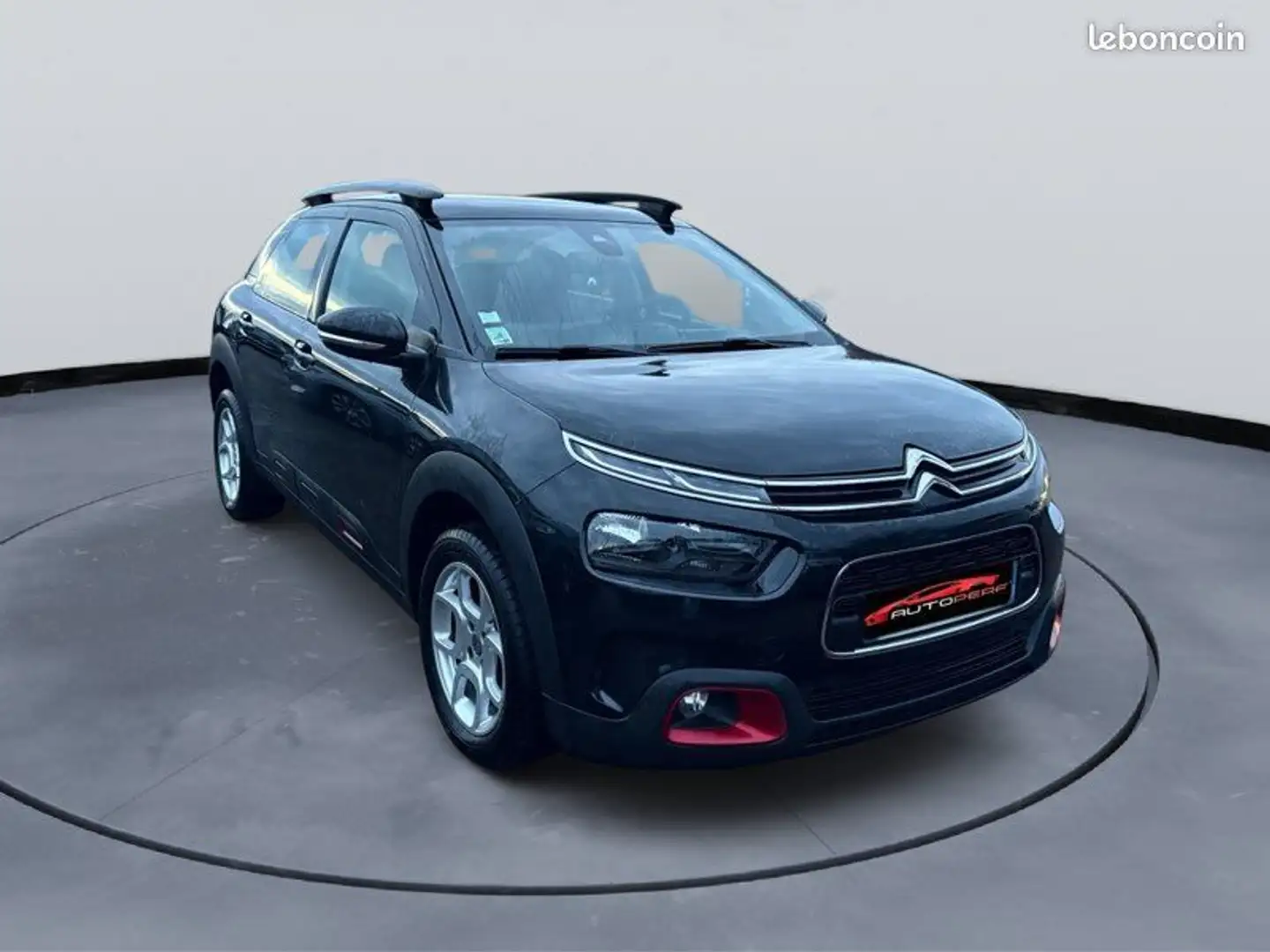 Citroen C4 Cactus Citroën 1.2 110 ch FAIBLE KILOMÉTRAGE Caméra de recul Apple CarPlay Android Auto Régulateur vitesse Noir - 1
