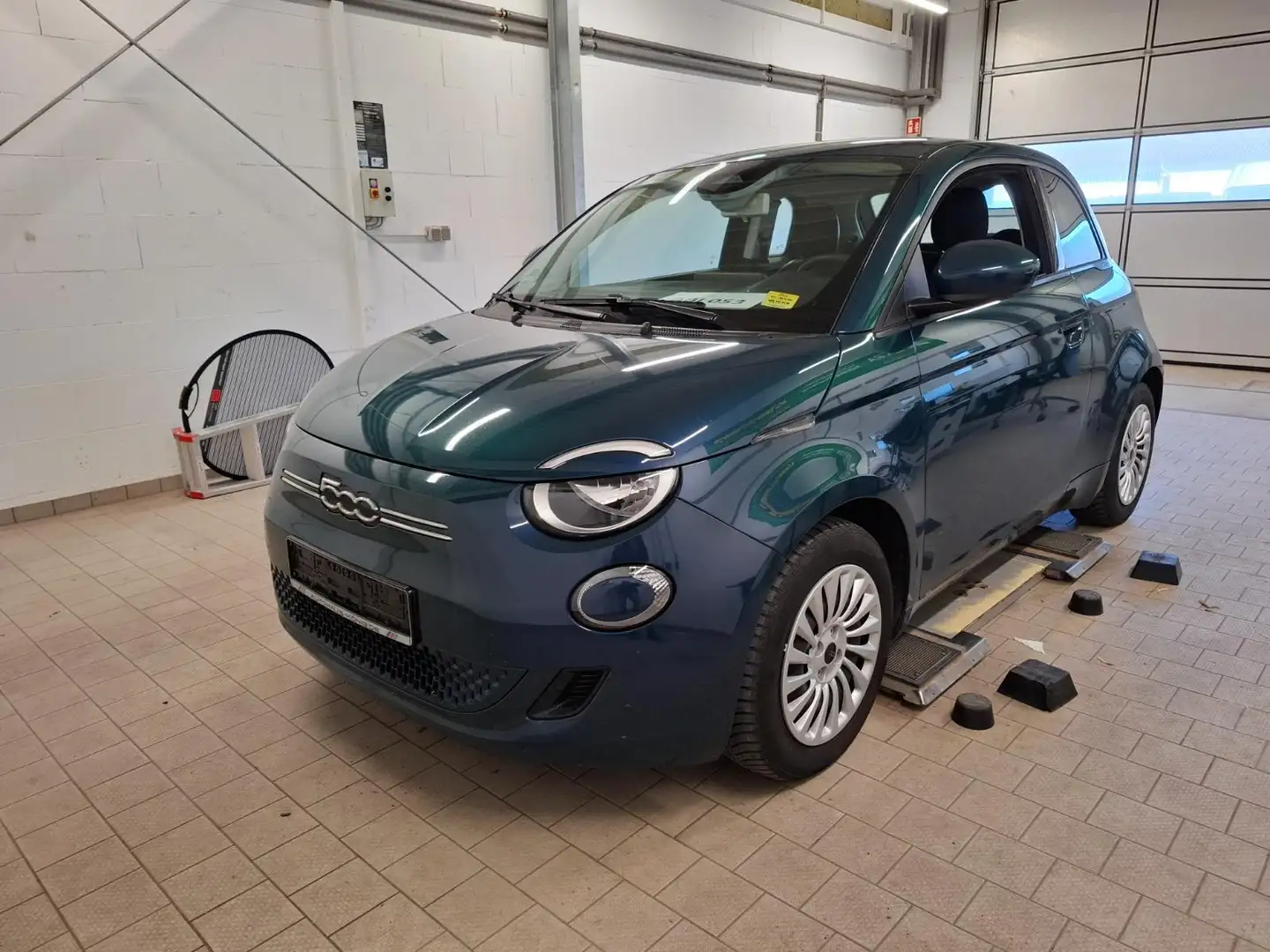 Fiat 500e 3+1-320km Reichweite-Allwetter  Navi-Klima - 1