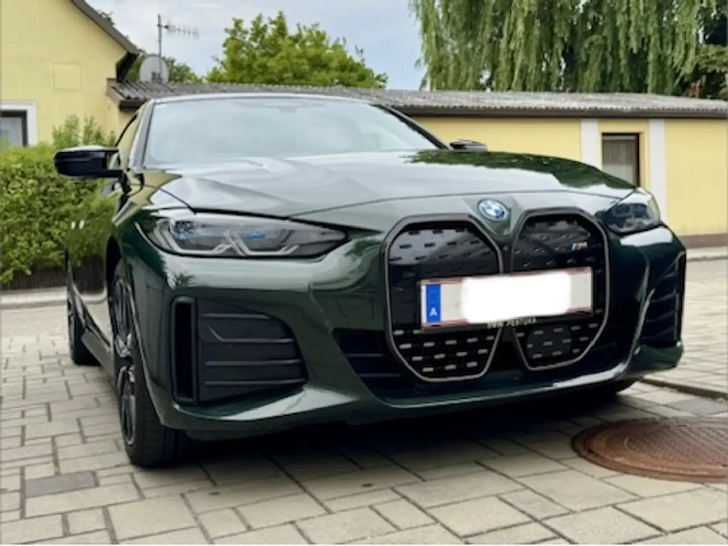 BMW i4 i4 Gran Coupe xDrive M50 80,7kWh Grün - 2
