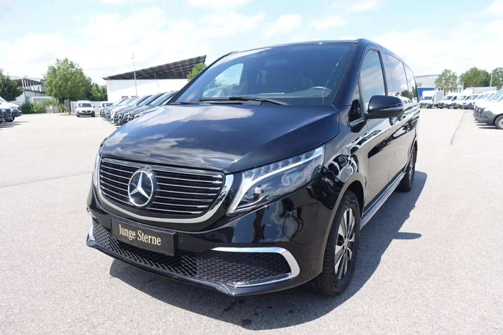 Mercedes-Benz EQV 300 AVANTGARDE lang 7-Sitzer Schwarz - 2