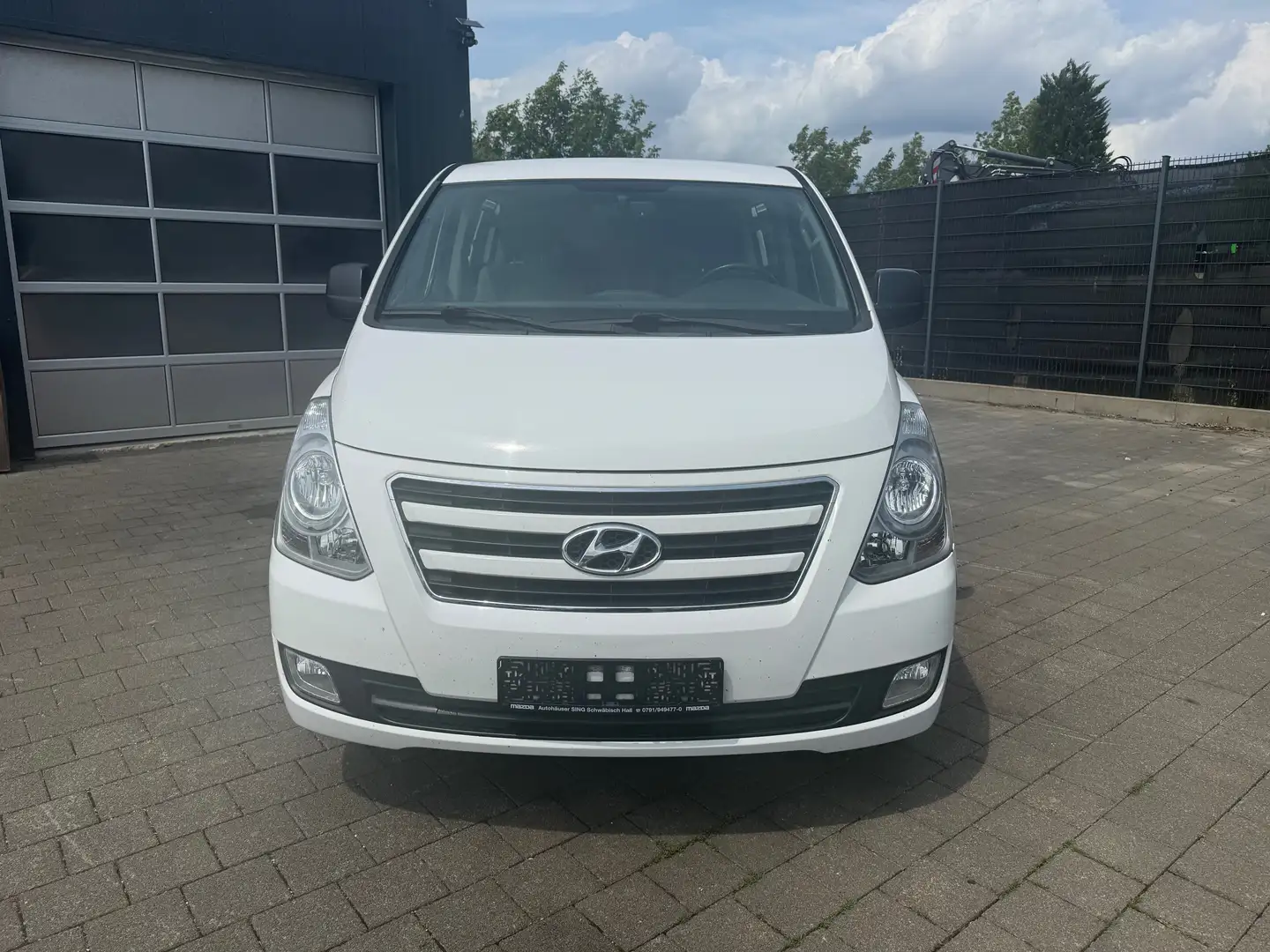 Hyundai H-1 2.5 CRDi STAREX Grand Starex AHK Blanco - 2