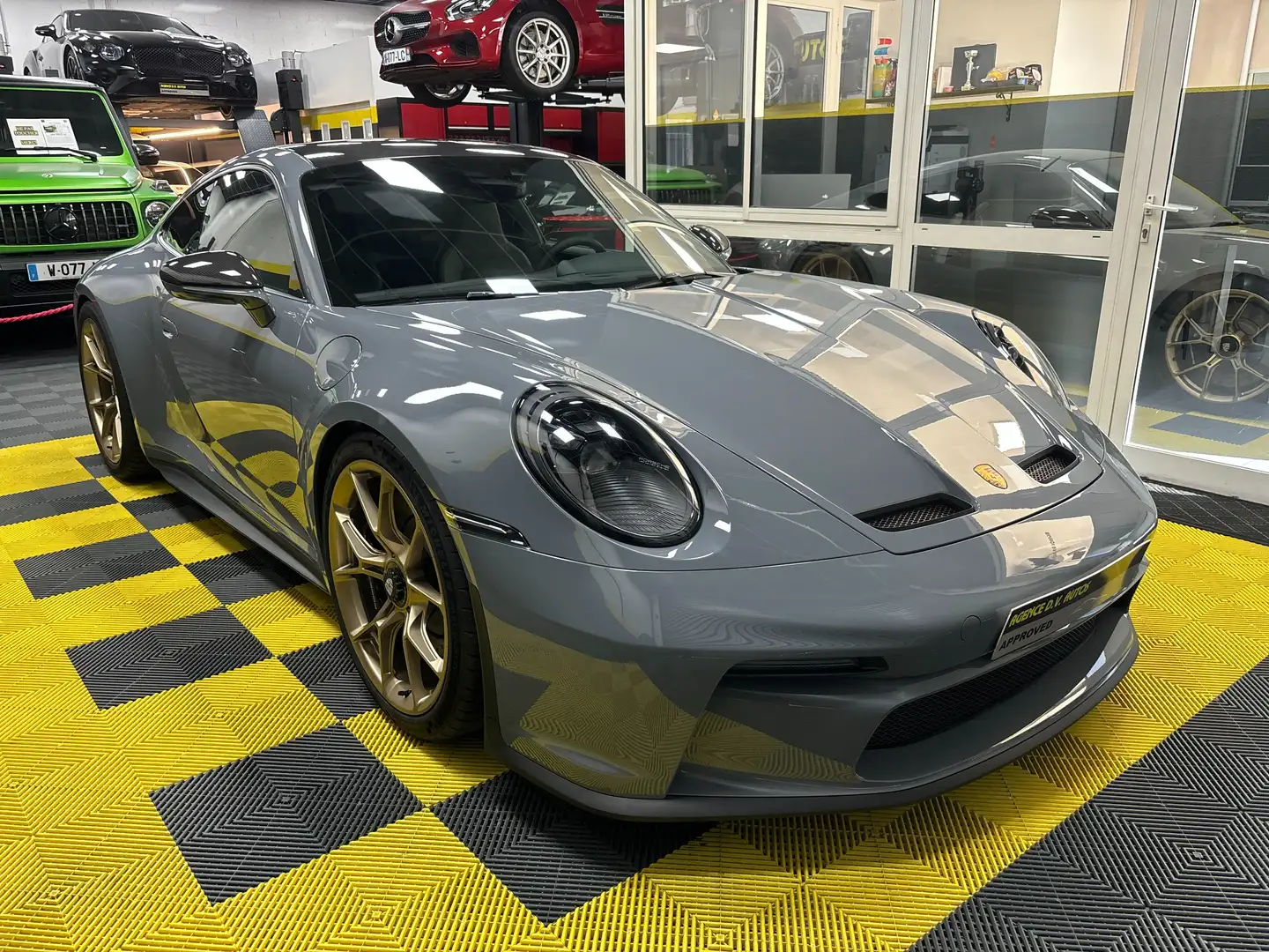 Porsche 992 911 GT3 TOURING 510CV PDK Grau - 1