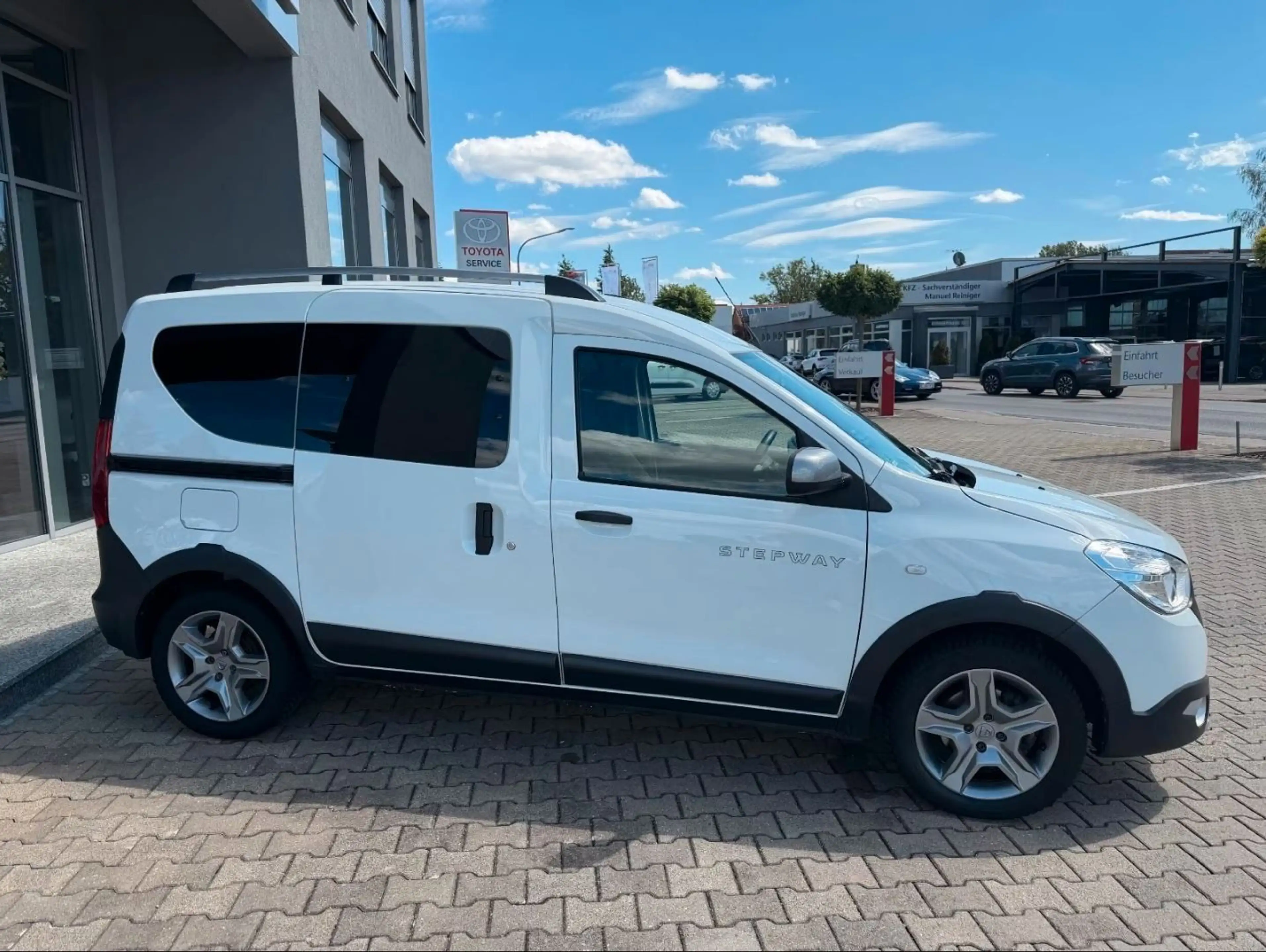 Dacia Dokker Stepway Plus Turbo MJ21 mit CAMPING BOX — photo 8