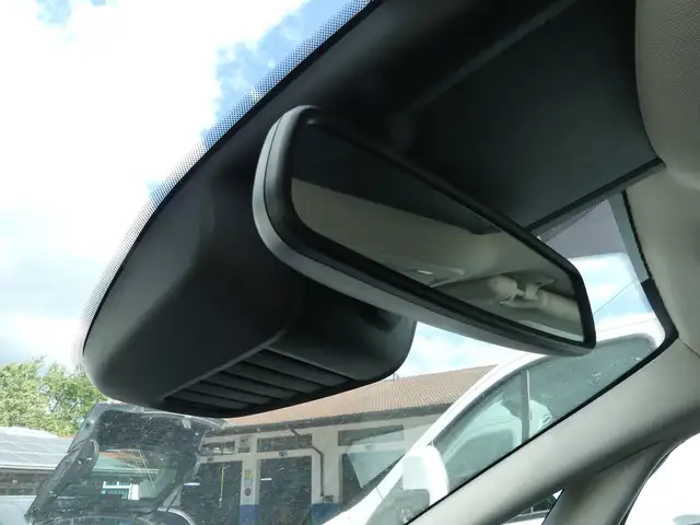 Ford S-Max view 13