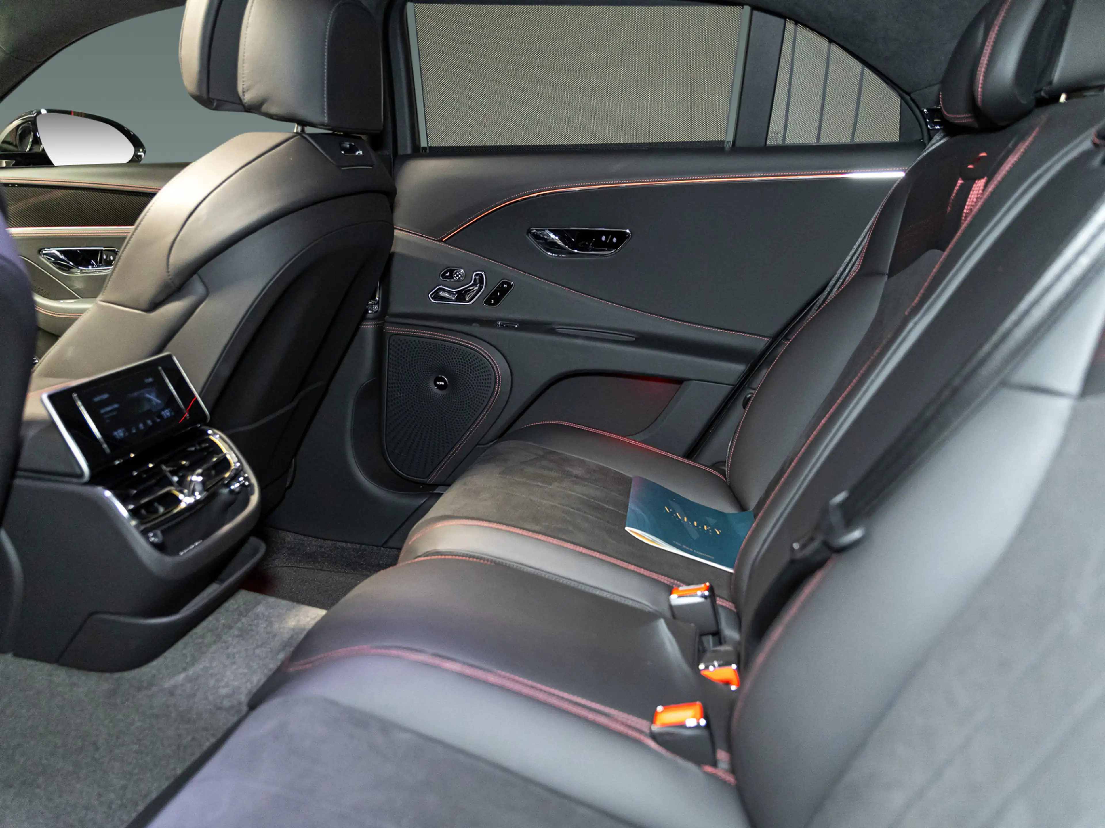 Bentley Flying Spur S Hybrid |NAIM|Touring|Comfort|Rotating — photo 14
