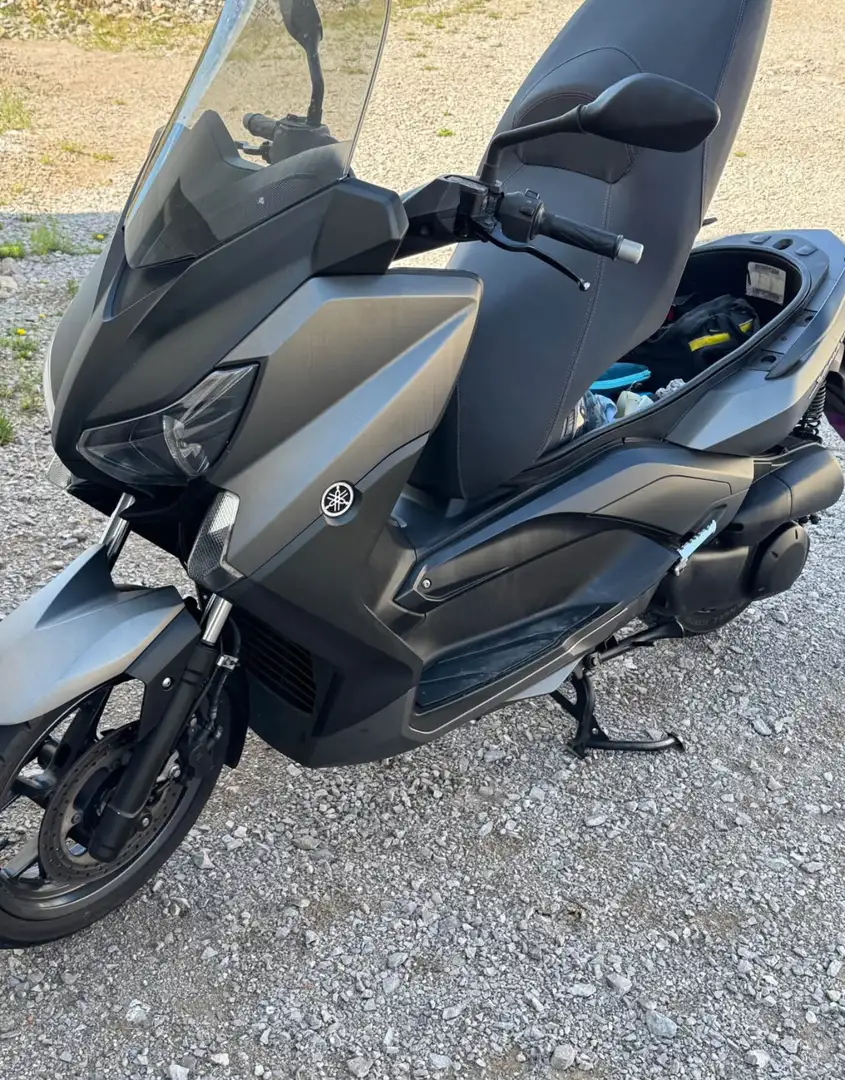 Yamaha X-Max 250 Abs - 1
