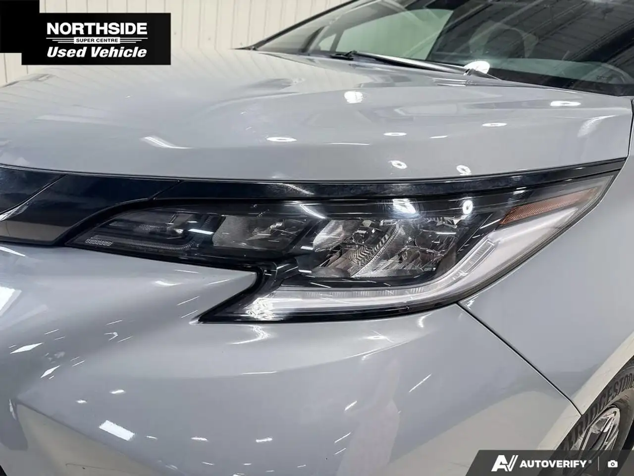 Toyota Sienna снимка Toyota Sienna