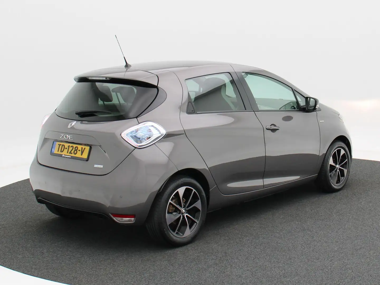 Renault ZOE Q90 Bose Quickcharge 41 kWh | Koop Accu | Cruise C Grijs - 2