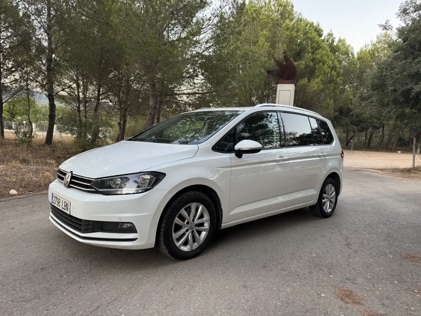 Volkswagen Touran 1.6TDI CR BMT Advance 85kW RAC Blanc - 1