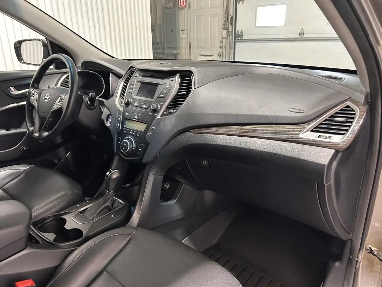 Hyundai SANTA FE снимка Hyundai SANTA FE