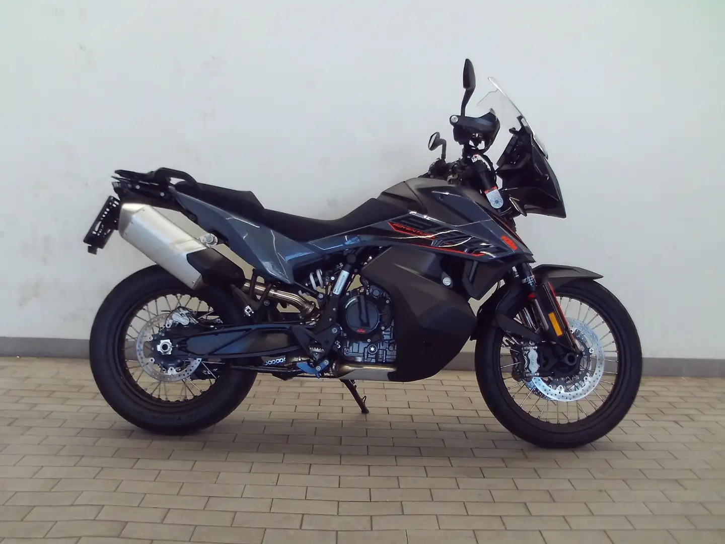KTM 890 Adventure Gris - 1