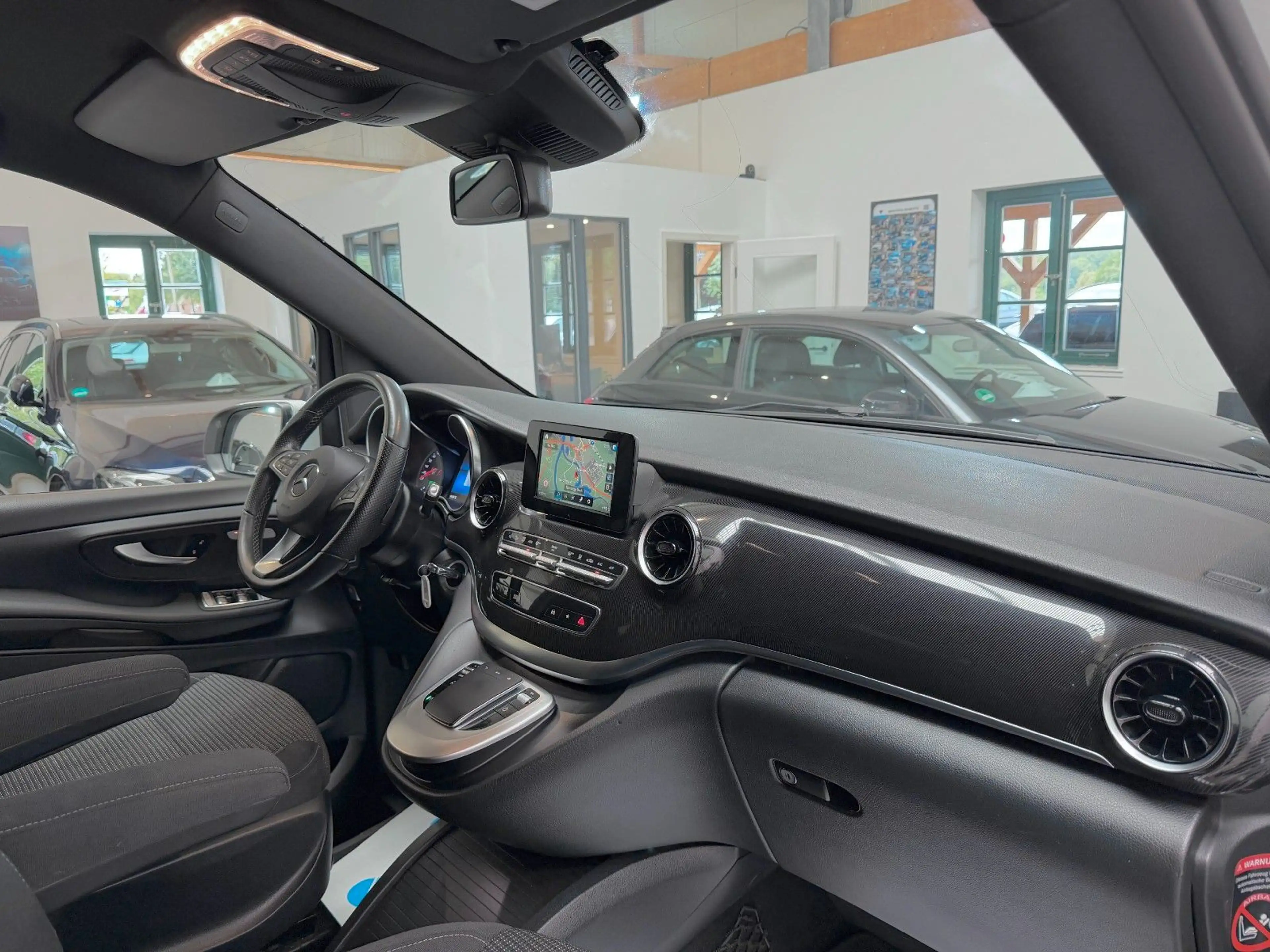 Mercedes-Benz 220 V 220 d 9G-TRONIC Edition LED/STANDHEIZUN/7SITZE — photo 8