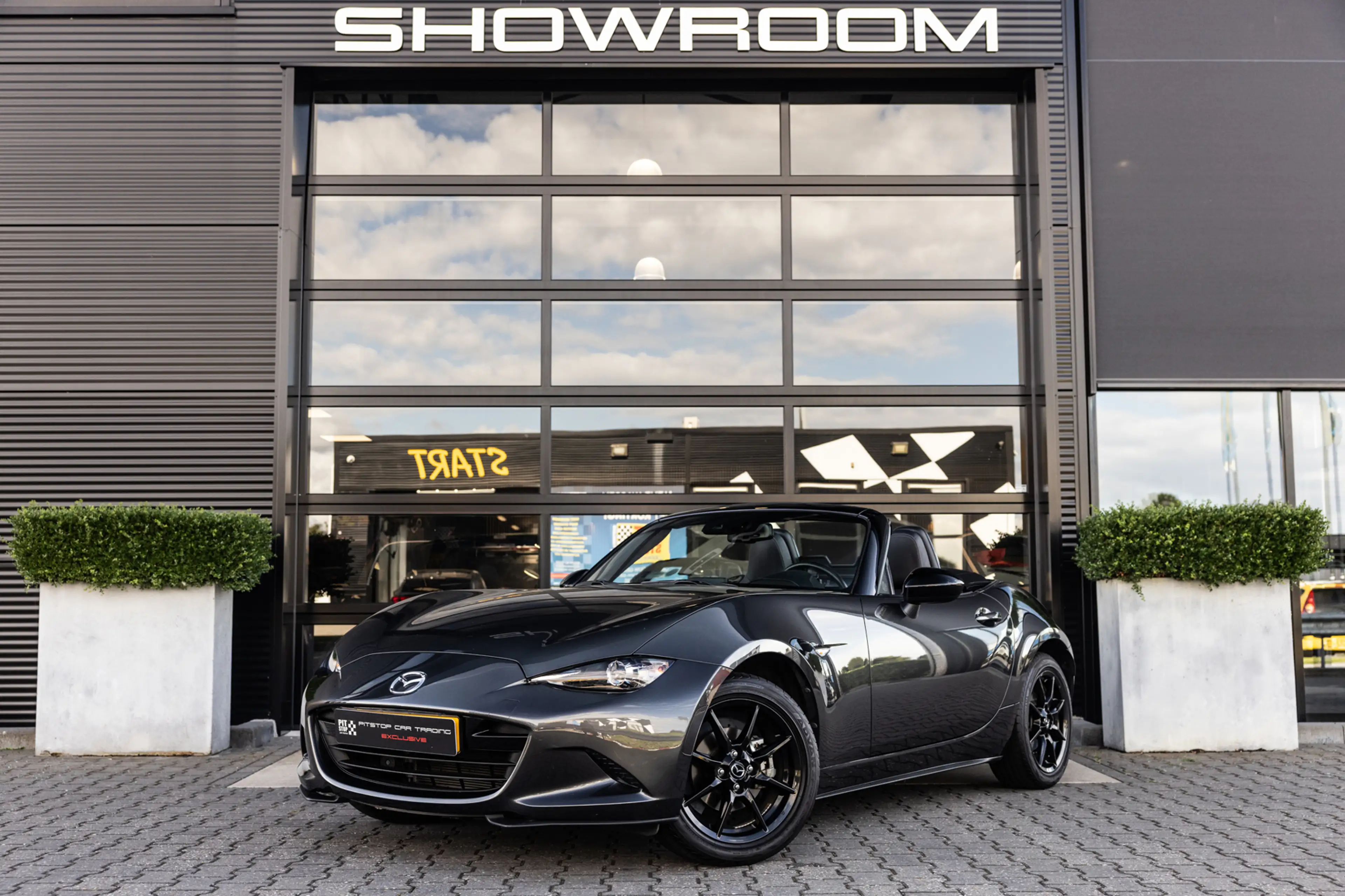 Mazda MX-5 1.5 SkyActiv-G 132 Chairo, 132 PK, Leder, Carplay, — photo 2