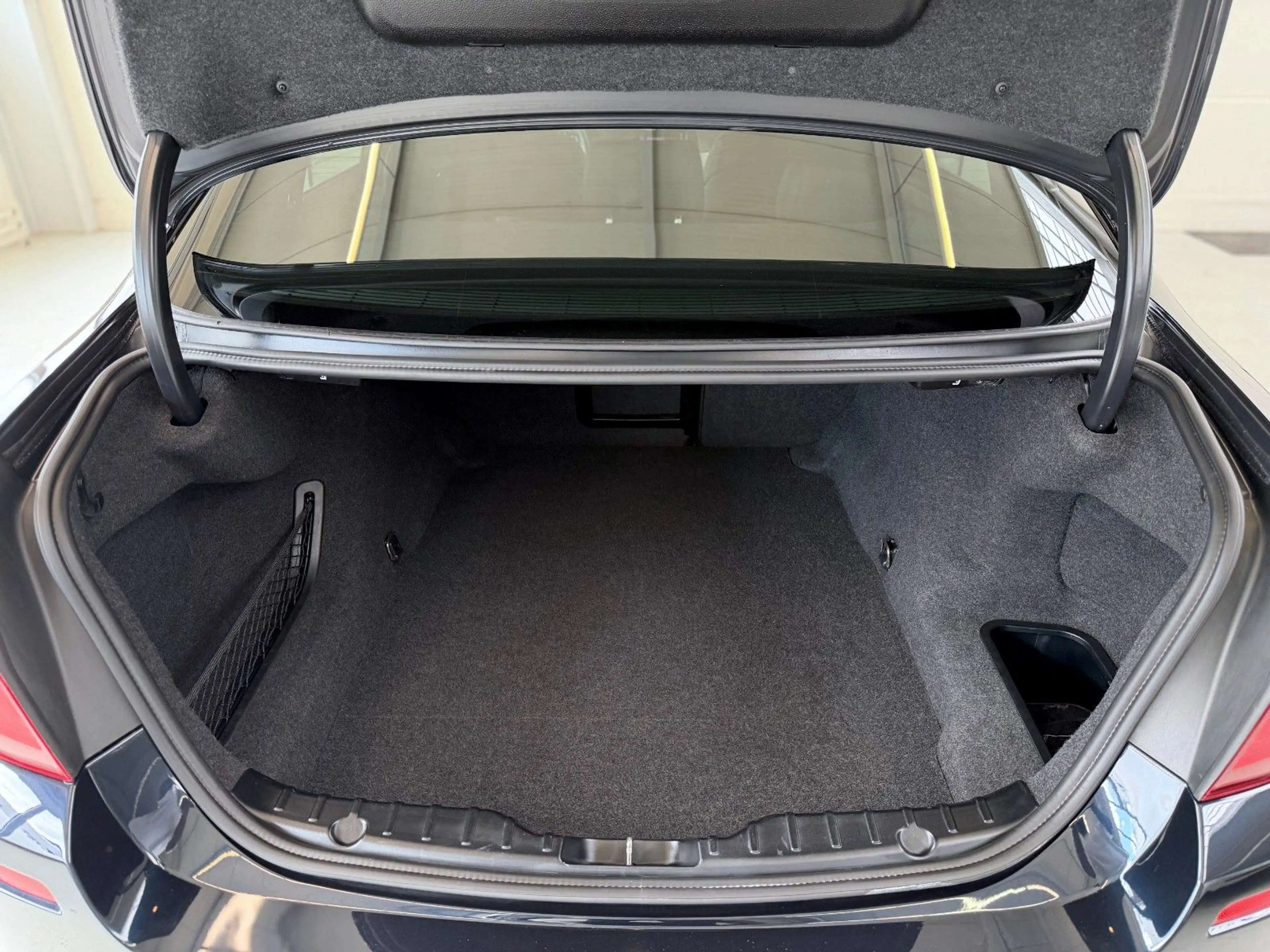 BMW 530 d SAG*M-Paket*Head-Up*Softclose*Navi-Prof*GSD — photo 12