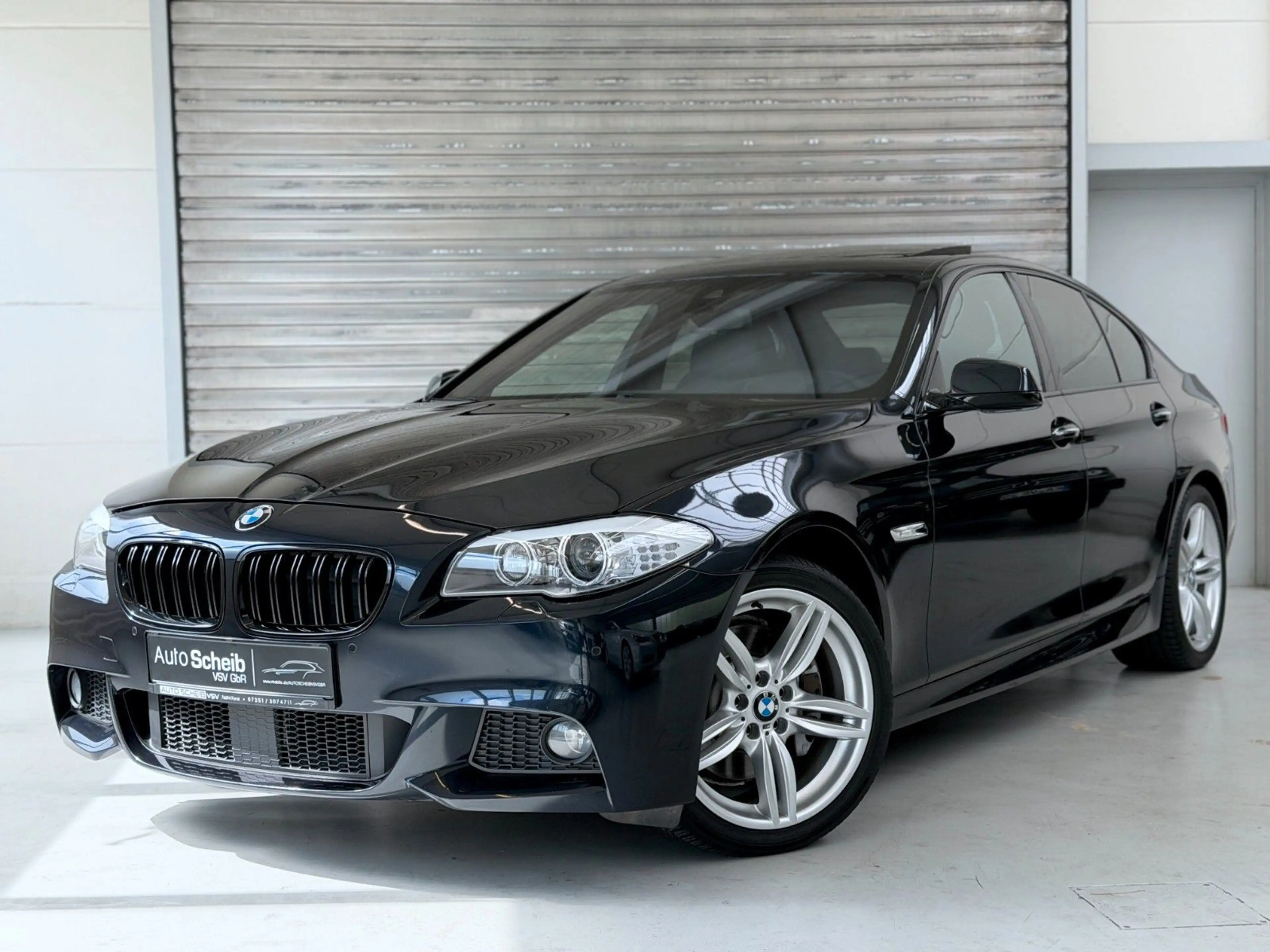 BMW 530 d SAG*M-Paket*Head-Up*Softclose*Navi-Prof*GSD