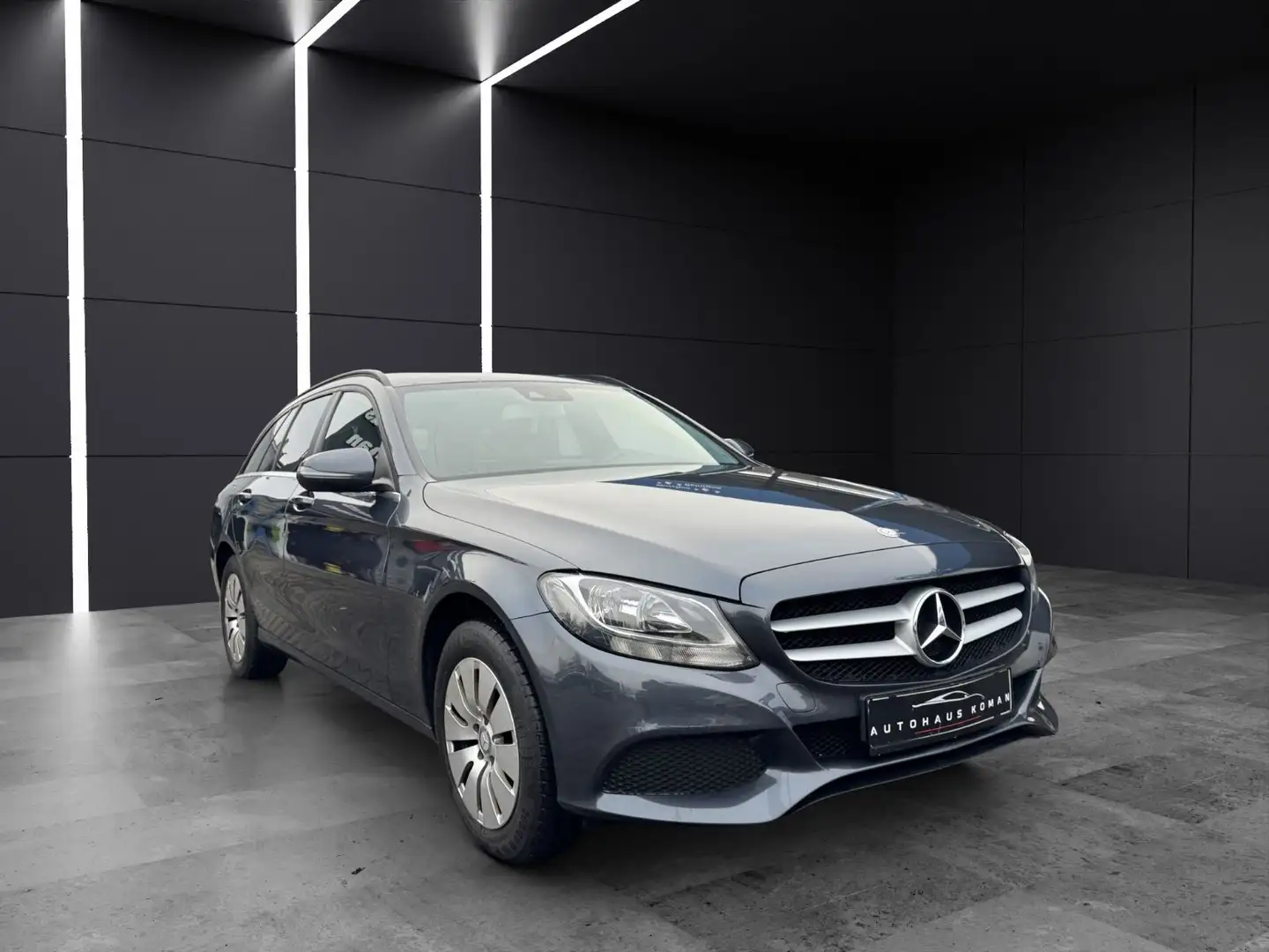 Mercedes-Benz C 160 C160 T *LEDER*R.F.KAMERA*1.HAND*TÜV NEU Grau - 2