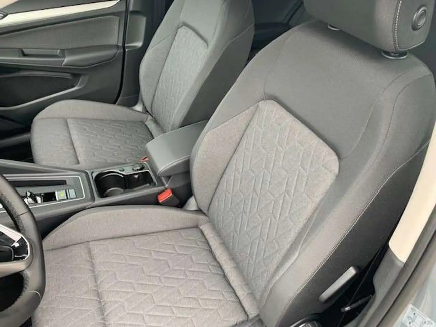 Volkswagen Golf Variant LIFE 1.5TSI 150CV DSG7 Zilver - 2