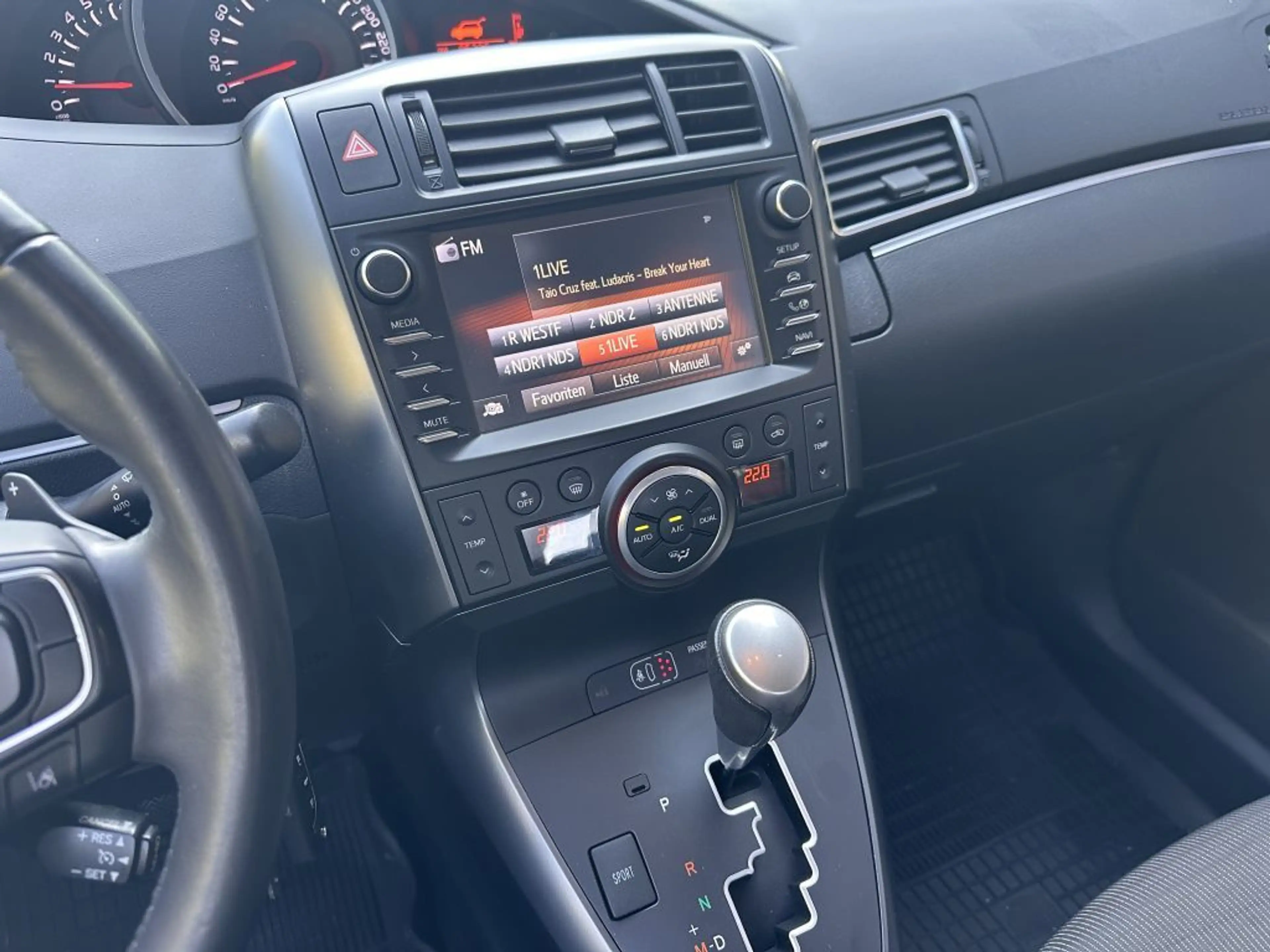 Toyota Verso 1.8 Multidrive S 7-Sitzer Edition S+ — photo 13