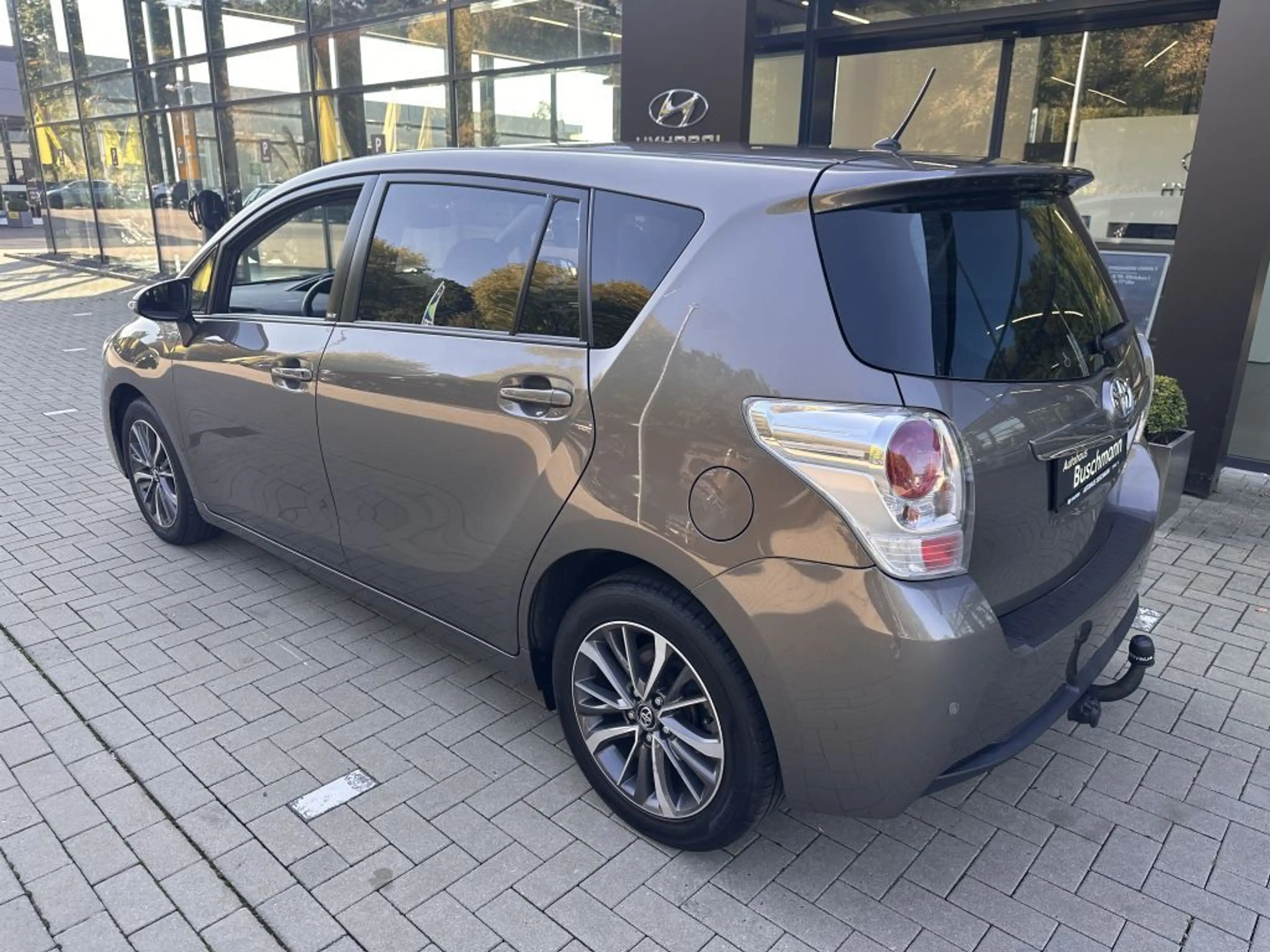Toyota Verso 1.8 Multidrive S 7-Sitzer Edition S+ — photo 6