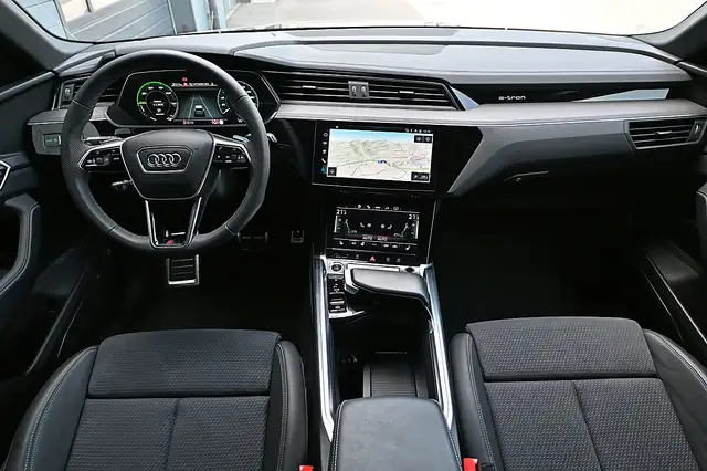 Audi Q8 e-tron Q8 55 e-tron quattro 106kWh S Line ACC, AHK, Ma... Ansicht 15